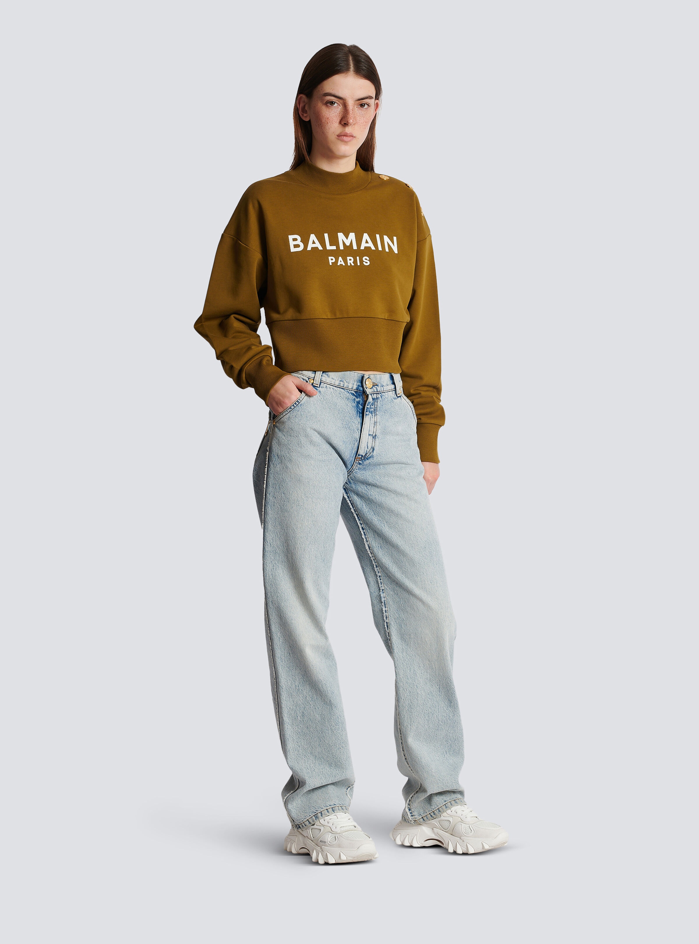 Eco-responsible cotton cropped sweatshirt with Balmain logo print - 3