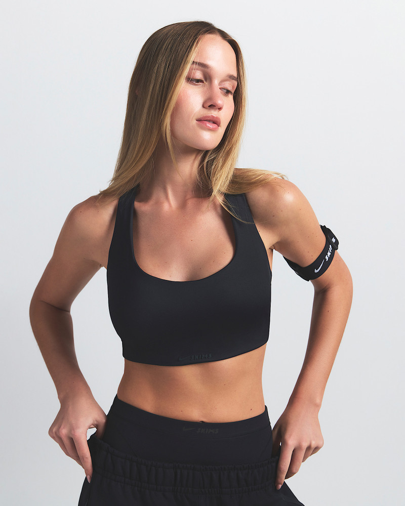 NikeSKIMS Shine Women's Racerback Bra 1