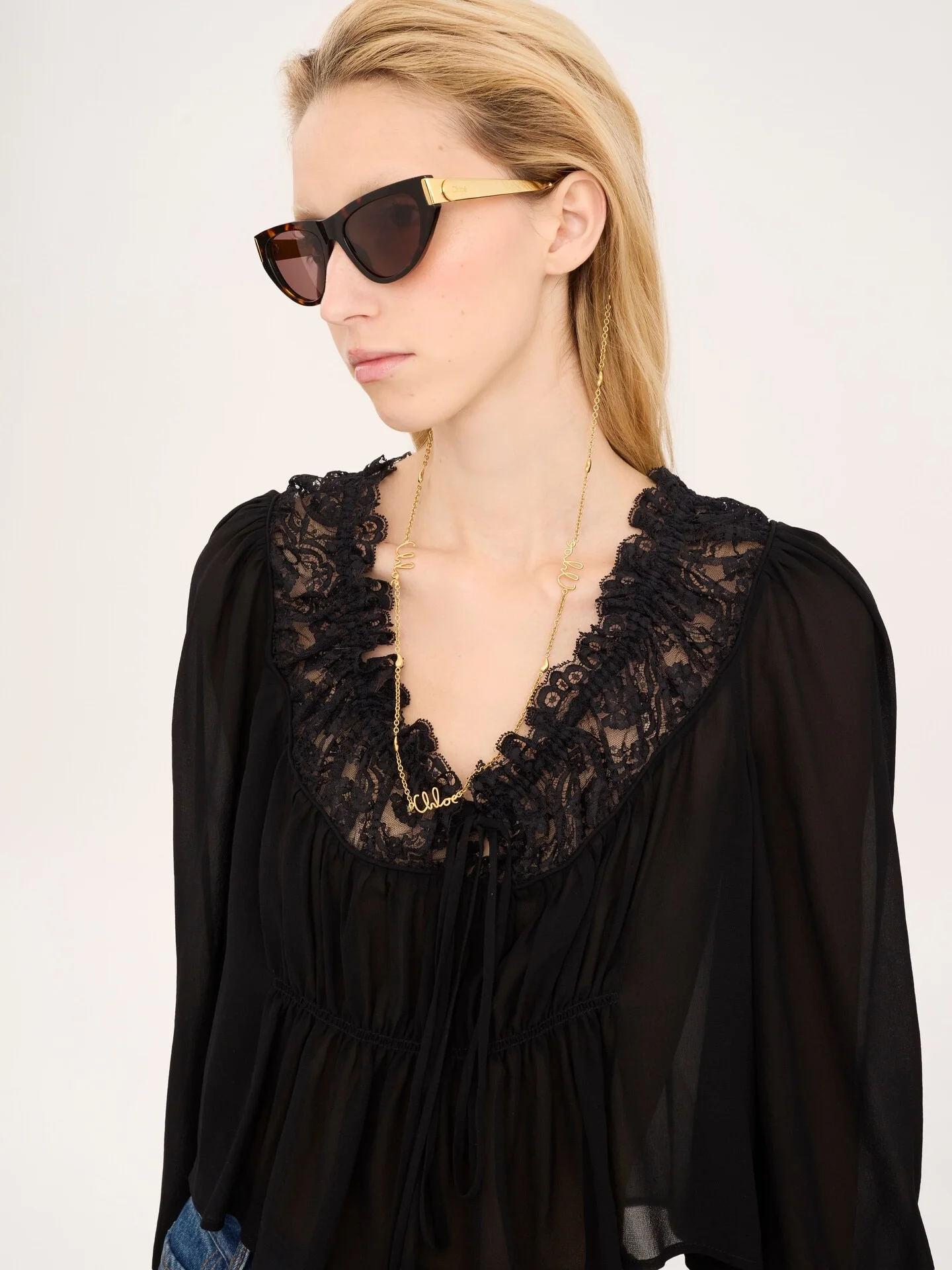 THE CHLOÉ ICONIC EYEWEAR CHAIN - 1