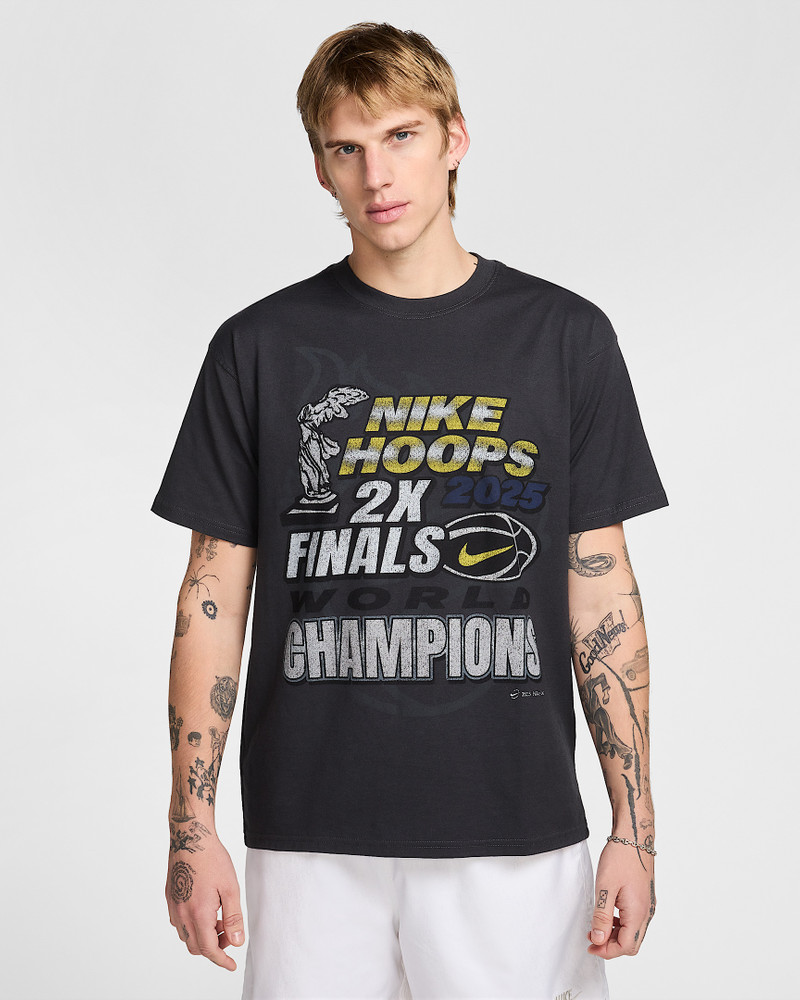 Nike Sportswear Men's Max90 T-Shirt 1