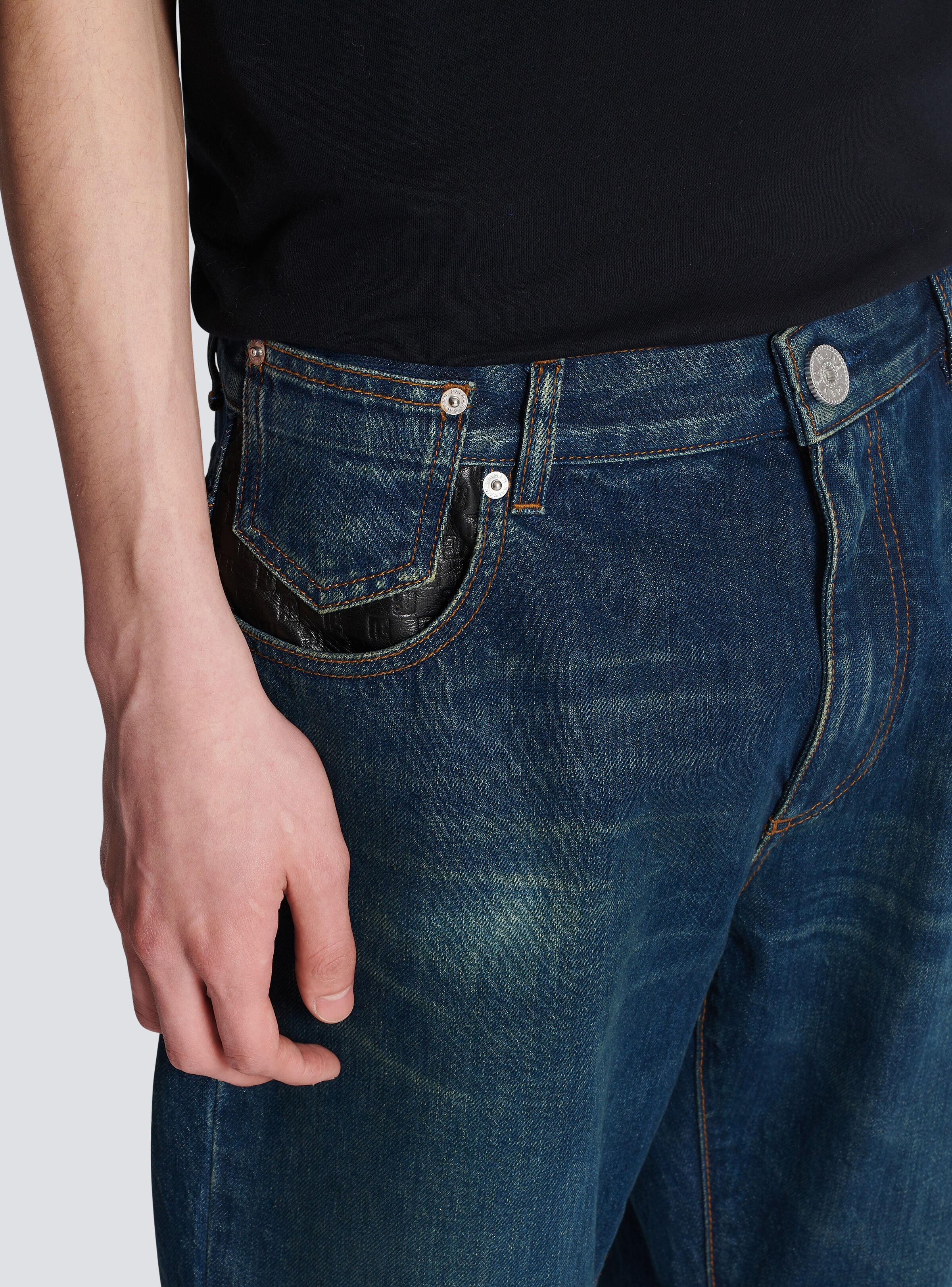 Straight-leg jeans with leather pockets - 6