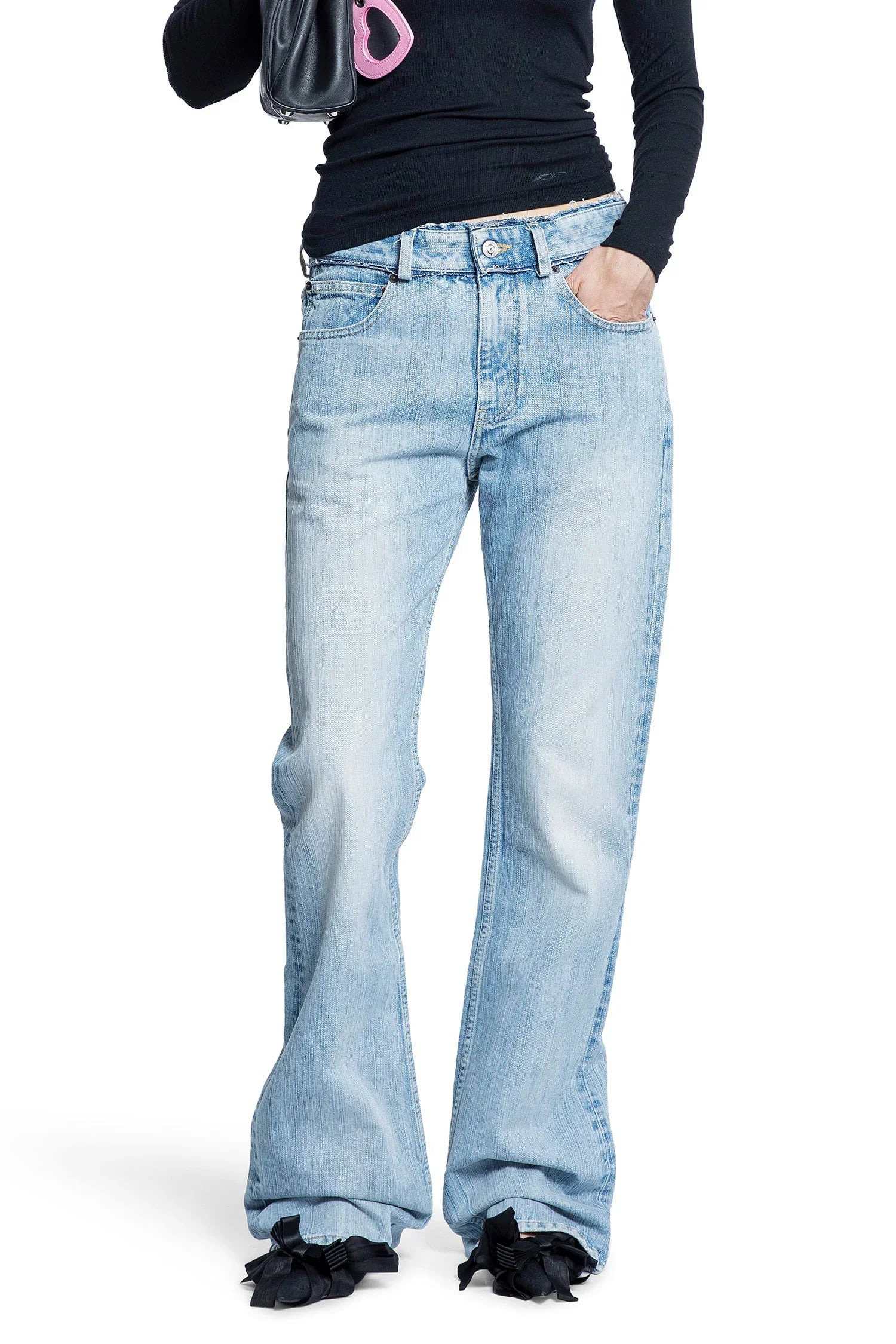 Low-Waisted-Jeans - 5