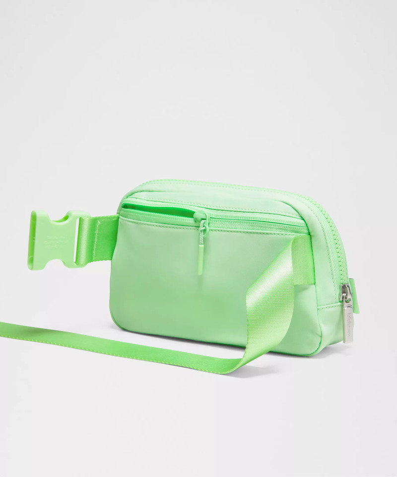 Everywhere Belt Bag 1L 3