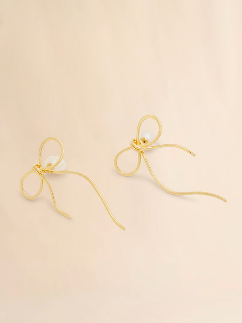 GOLDEN BOW STUD EARRINGS 4