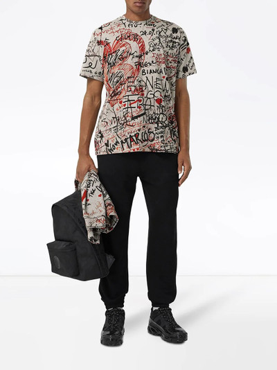 Burberry graffiti print oversized T-shirt outlook