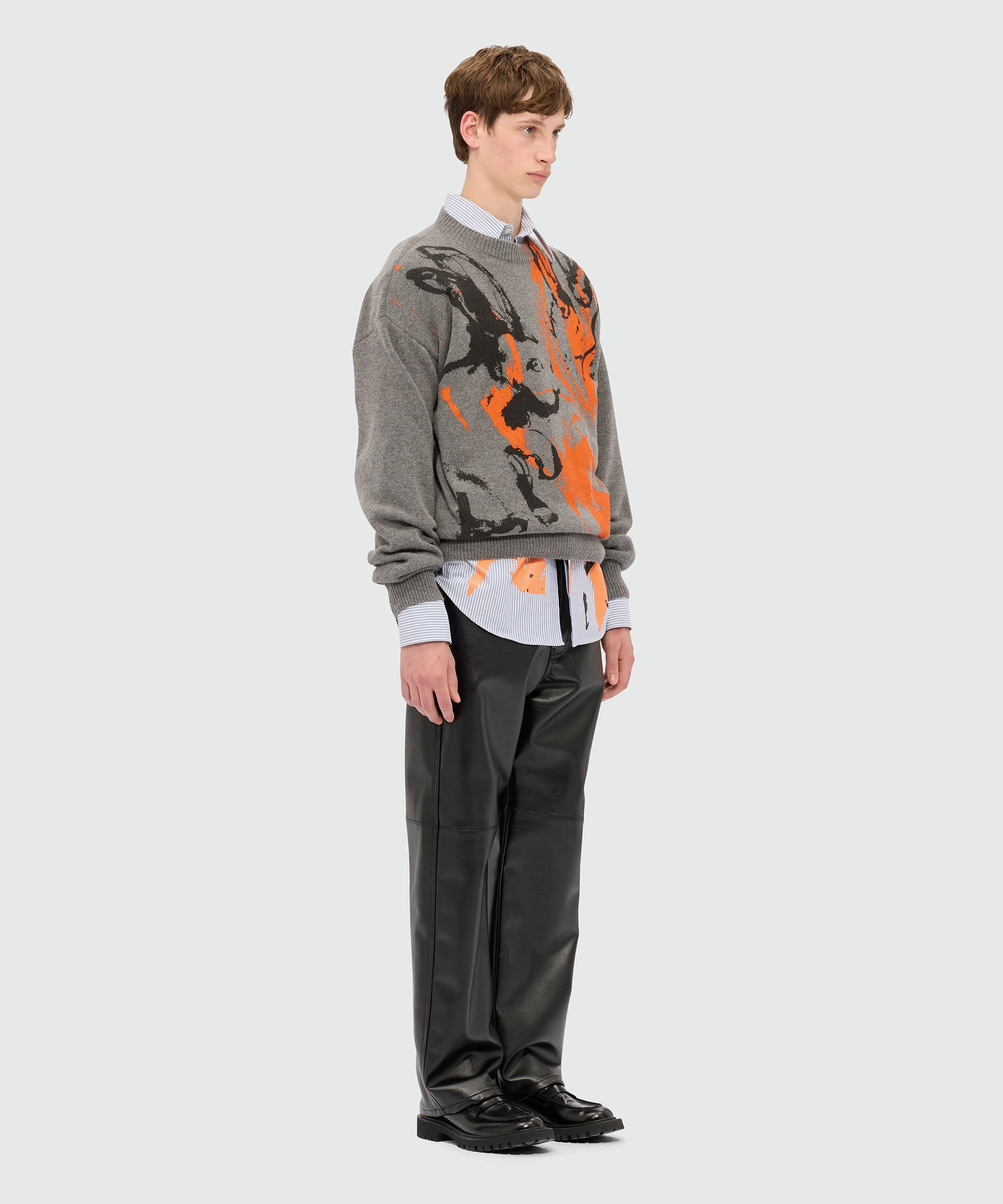 Grey sweater with "Sketched Bunnies" print - 4