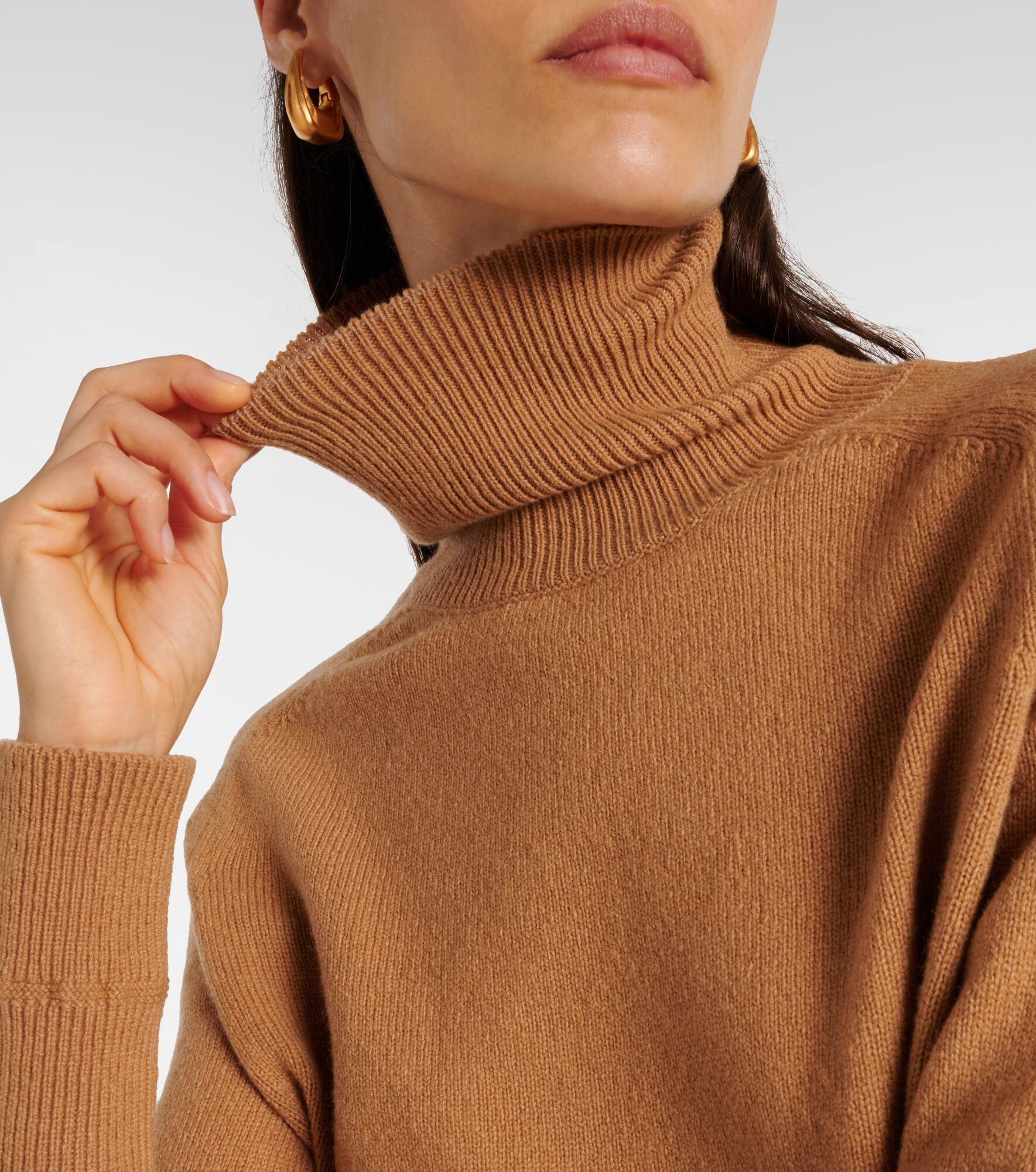Wool turtleneck sweater - 4