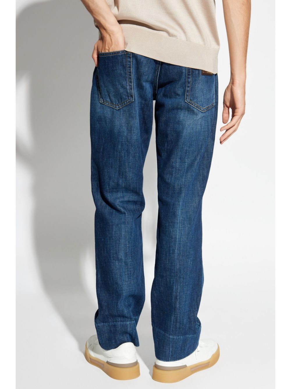 logo-plaque straight-leg jeans - 4