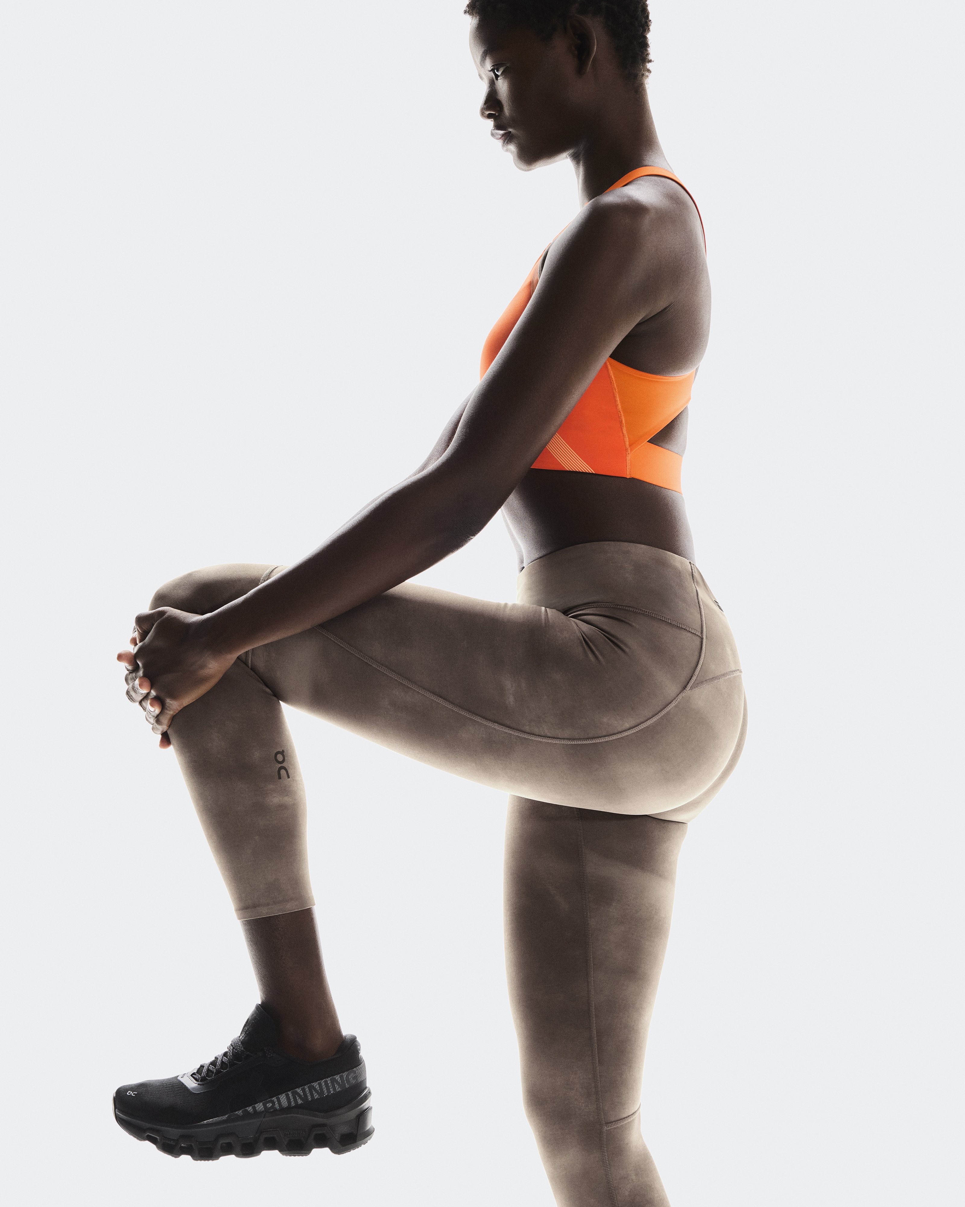 Performance Tight 7/8 AOP - 6