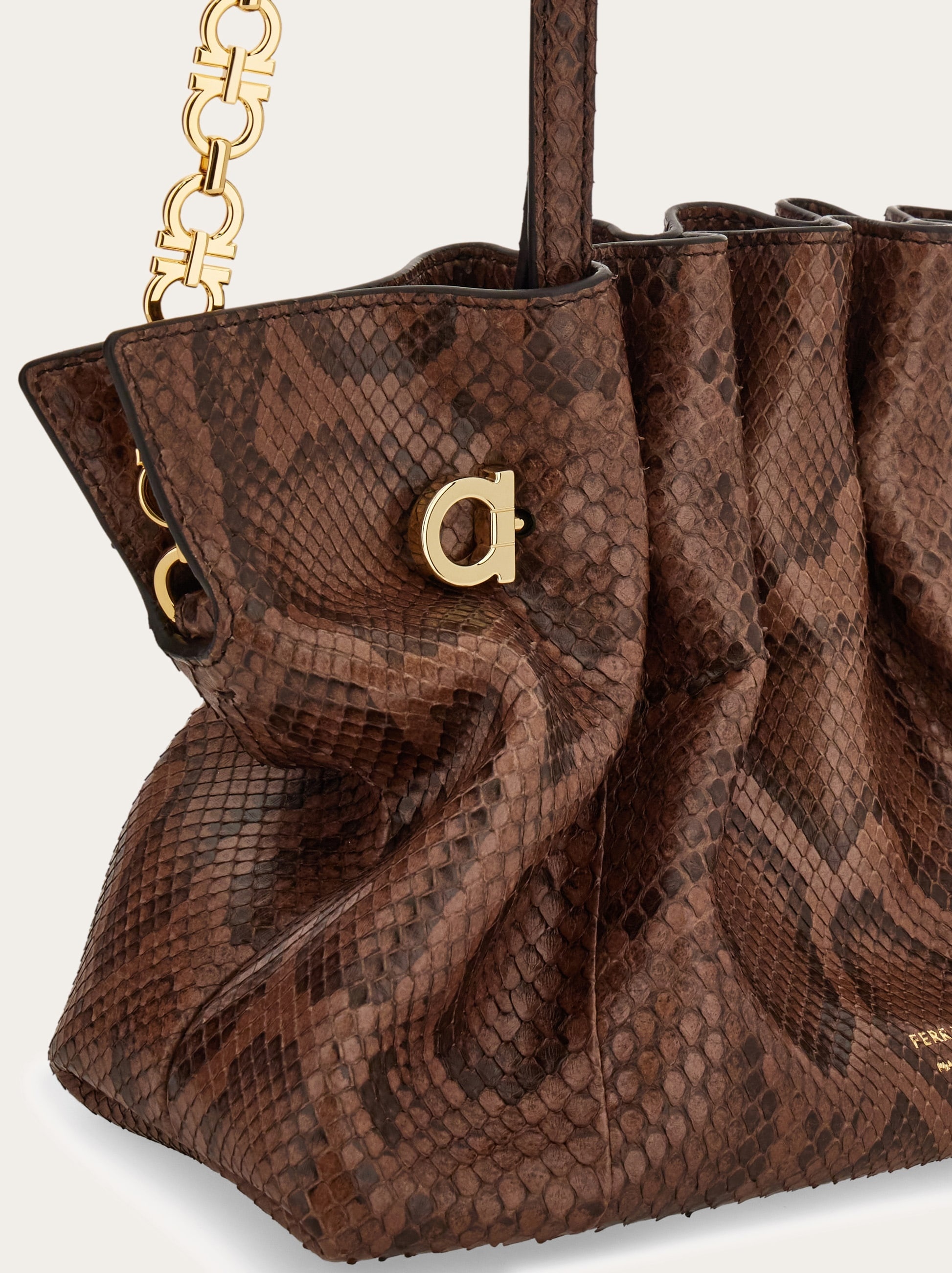 Ferragamo Soft-Bag (S) - 8