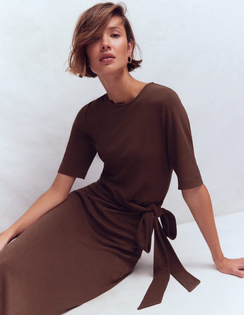 Zinnia Tie Ponte Midi Dress-Espresso 3