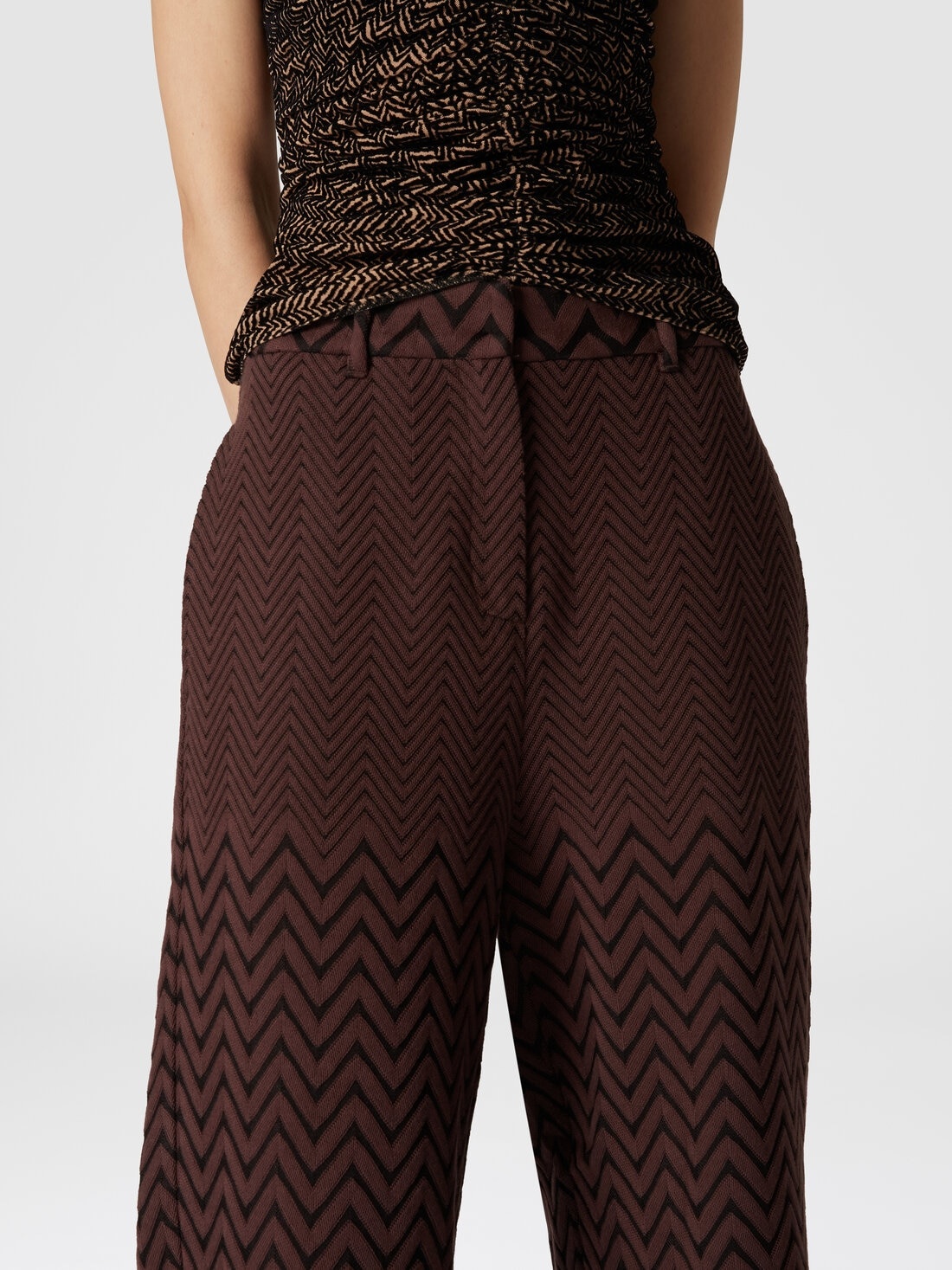 Classic zigzag cotton and viscose trousers - 5