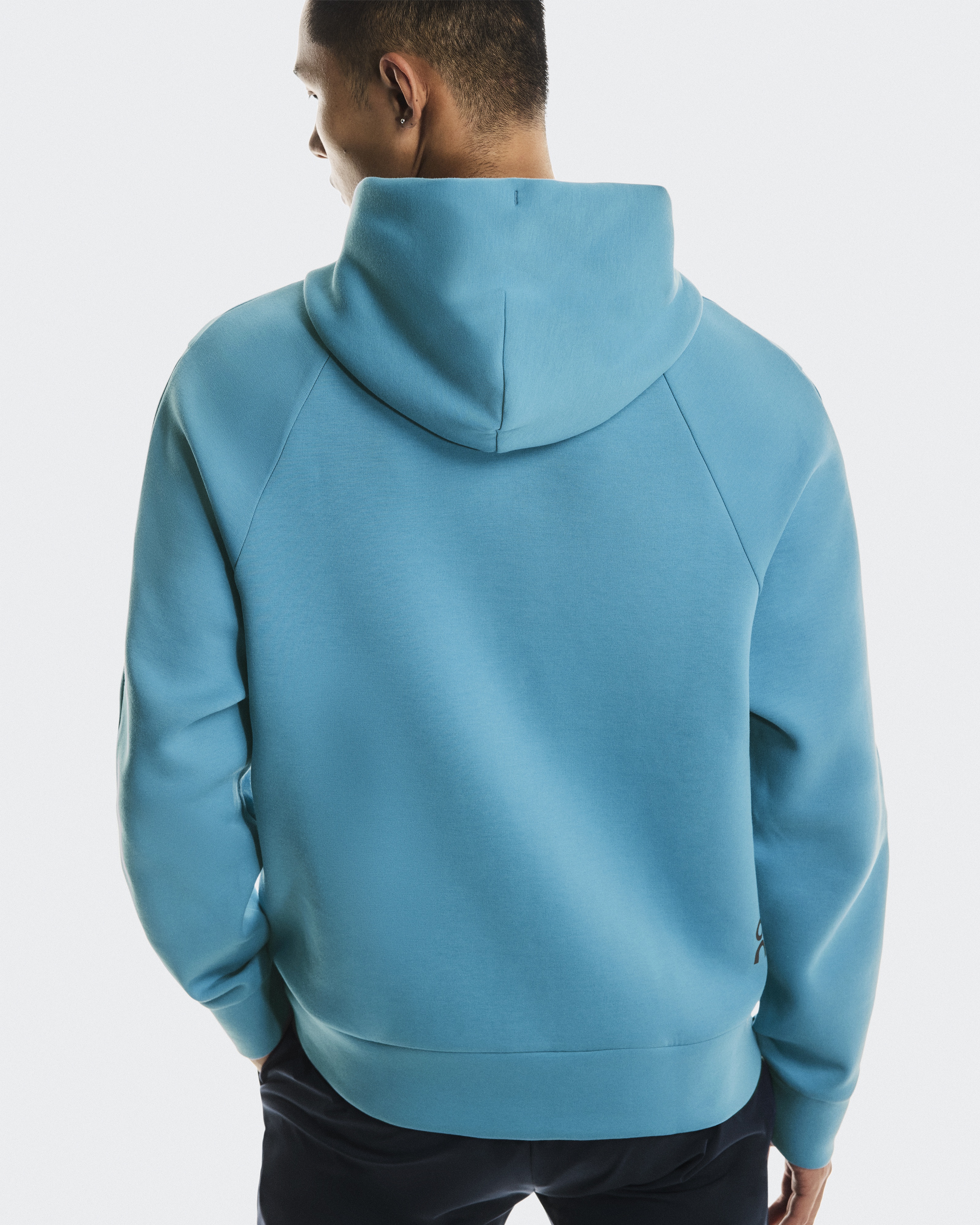 Focus Tech Hoodie - 4