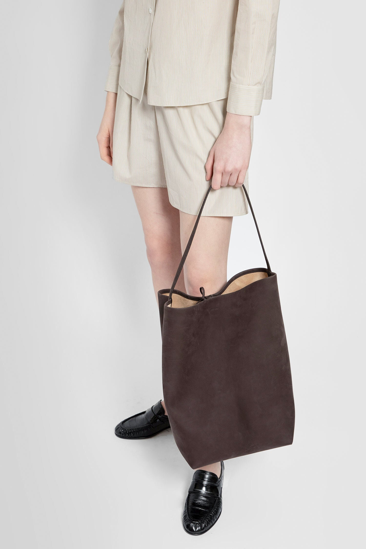 THE ROW WOMAN BROWN TOTE BAGS - 4