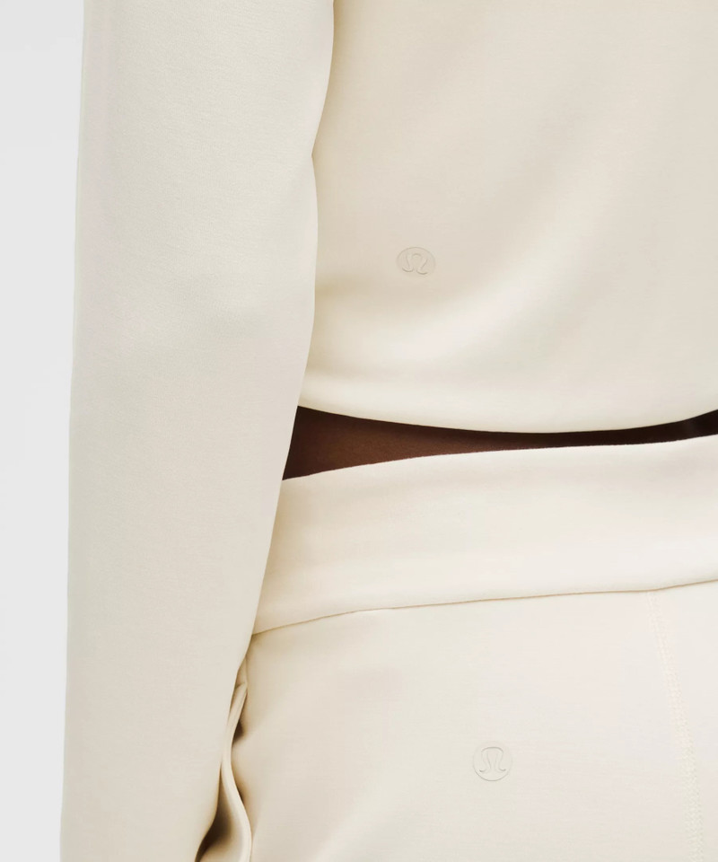 Lightweight Softstreme Wrap-Front Top 5
