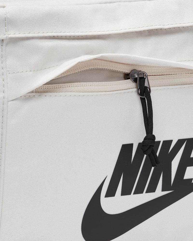 Nike Tech Hip Pack (10L) 6