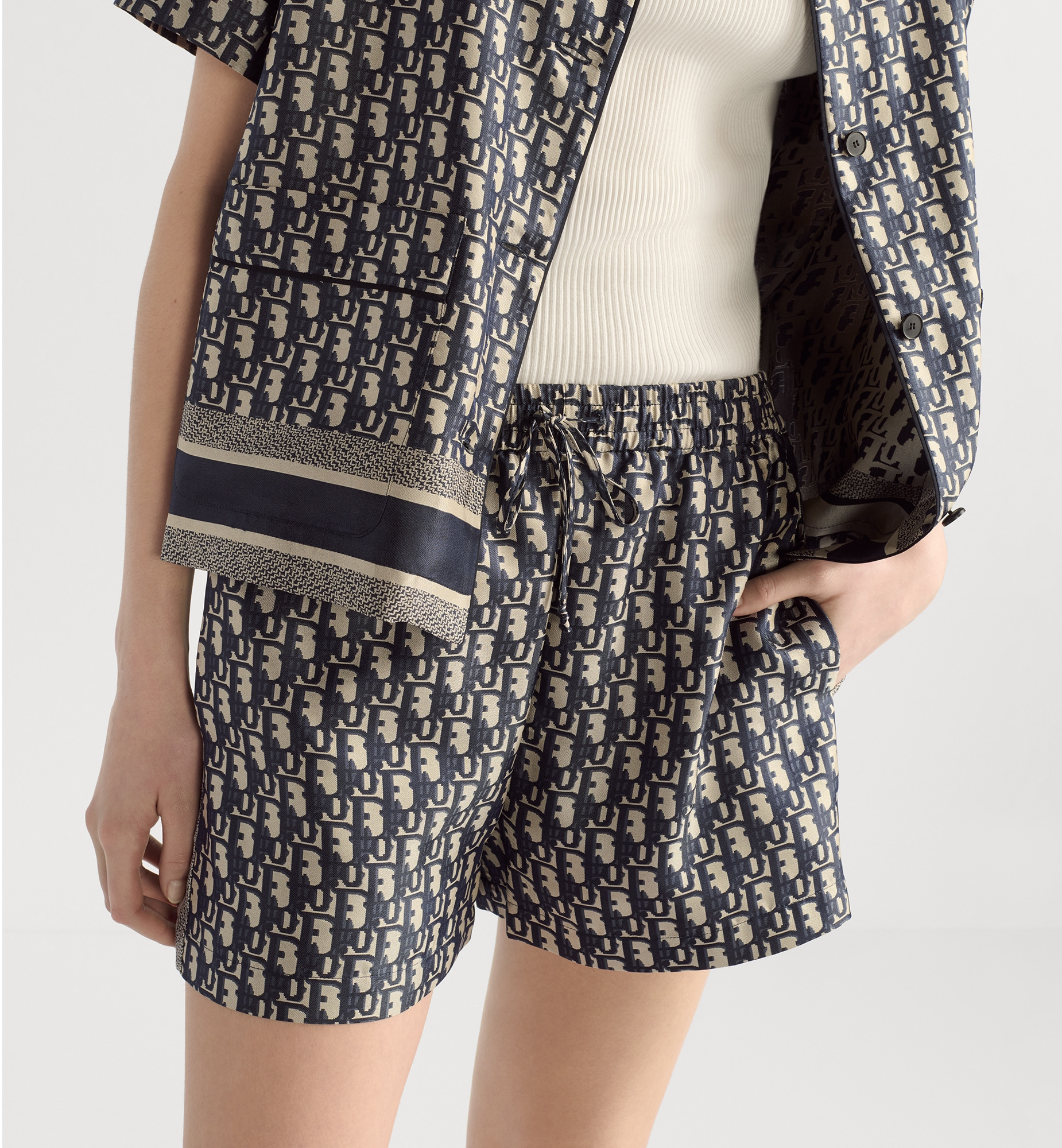 Dior Chez Moi Shorts - 7