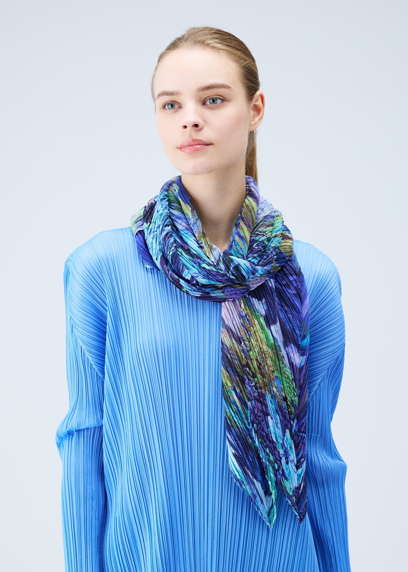 Pleats Please Issey Miyake AURORA JUNGLE SCARF outlook