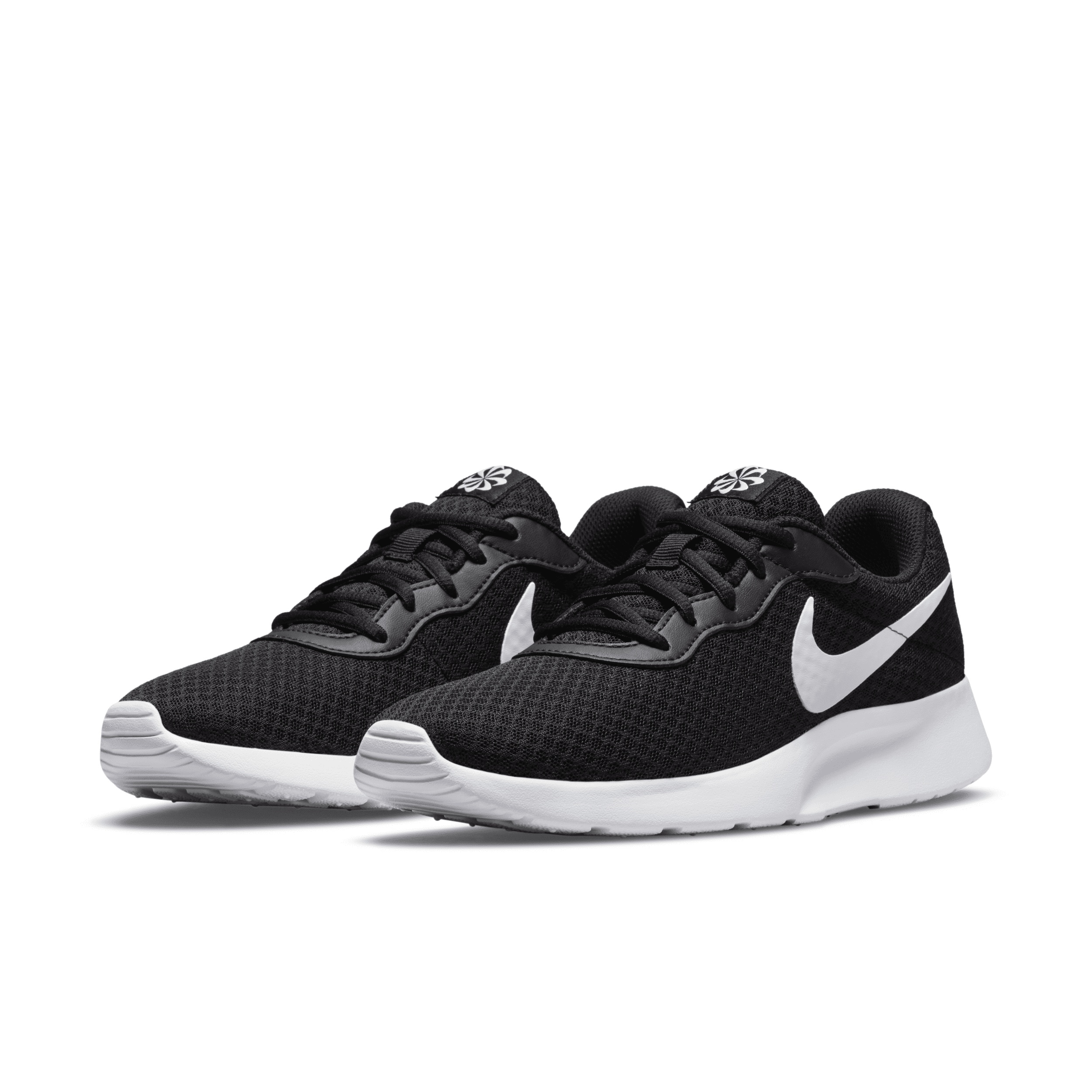 Nike Tanjun Women's Shoes - 6