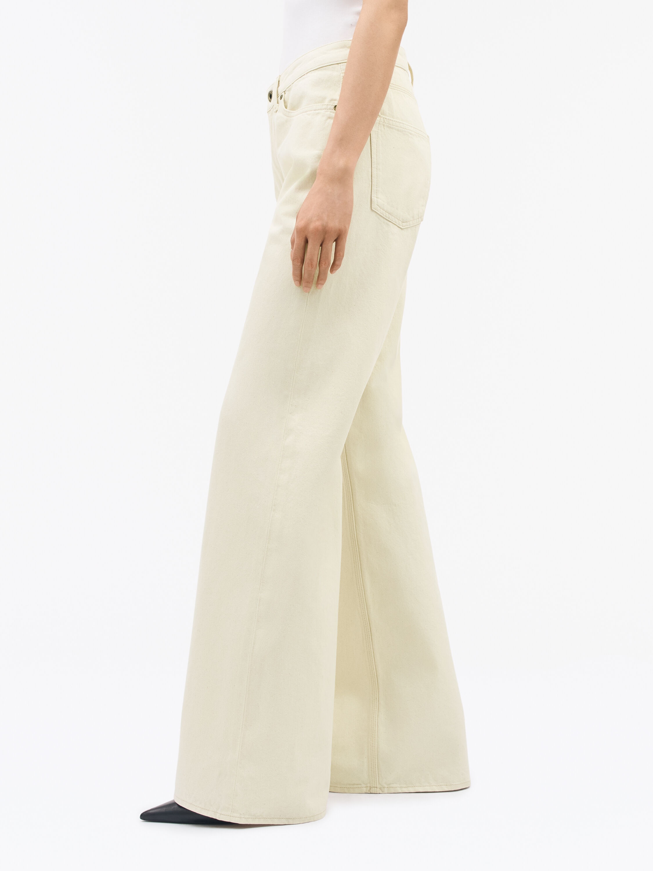 Kinne Relaxed Flare Jeans - 3
