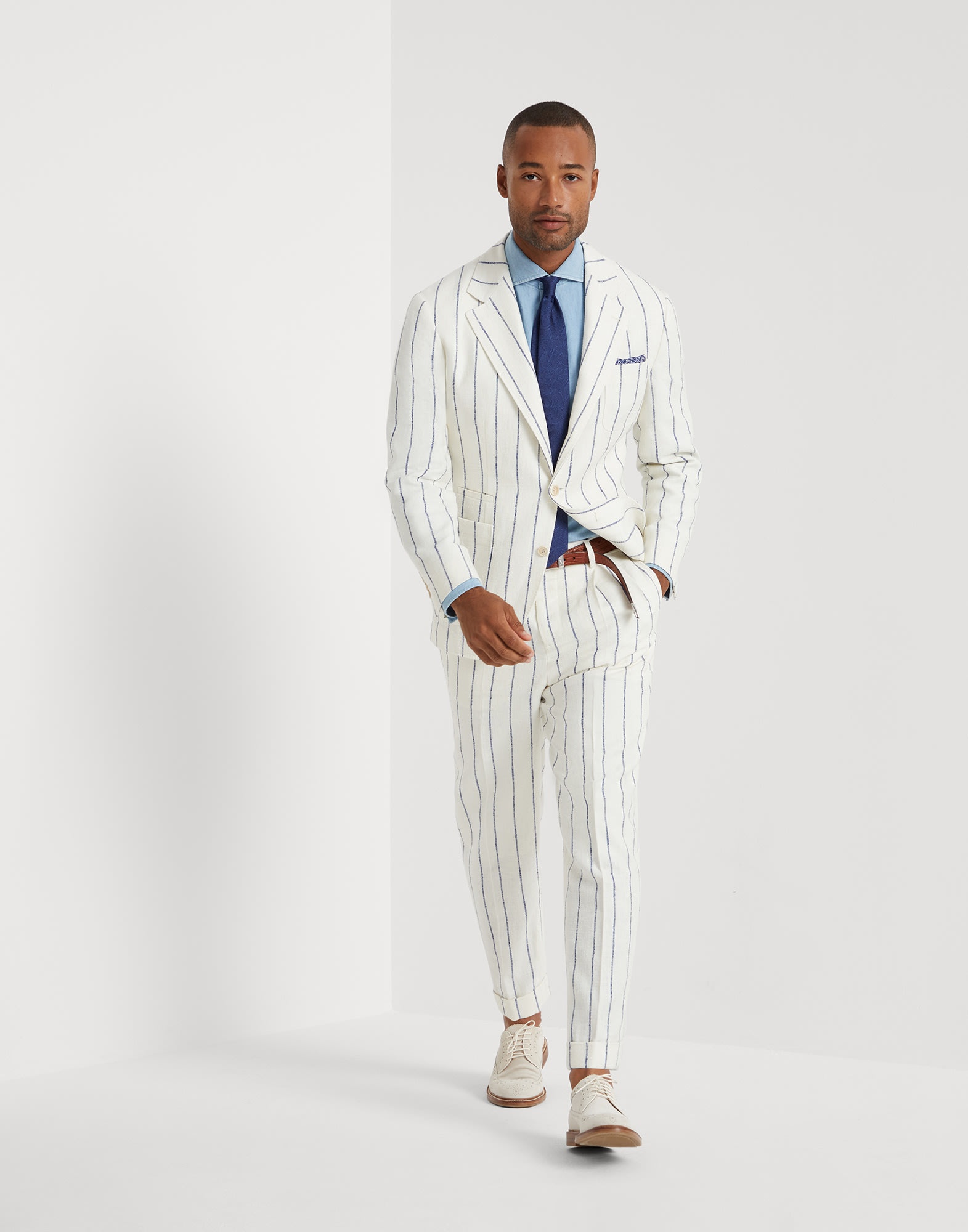 Linen, wool and silk chalk stripe deconstructed blazer with patch pockets - 5