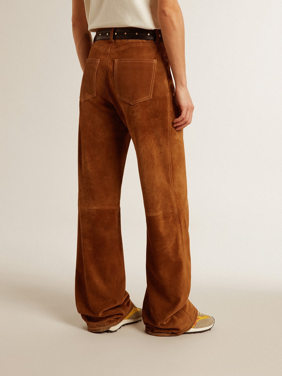 Women's tobacco-colored split leather pants - 5