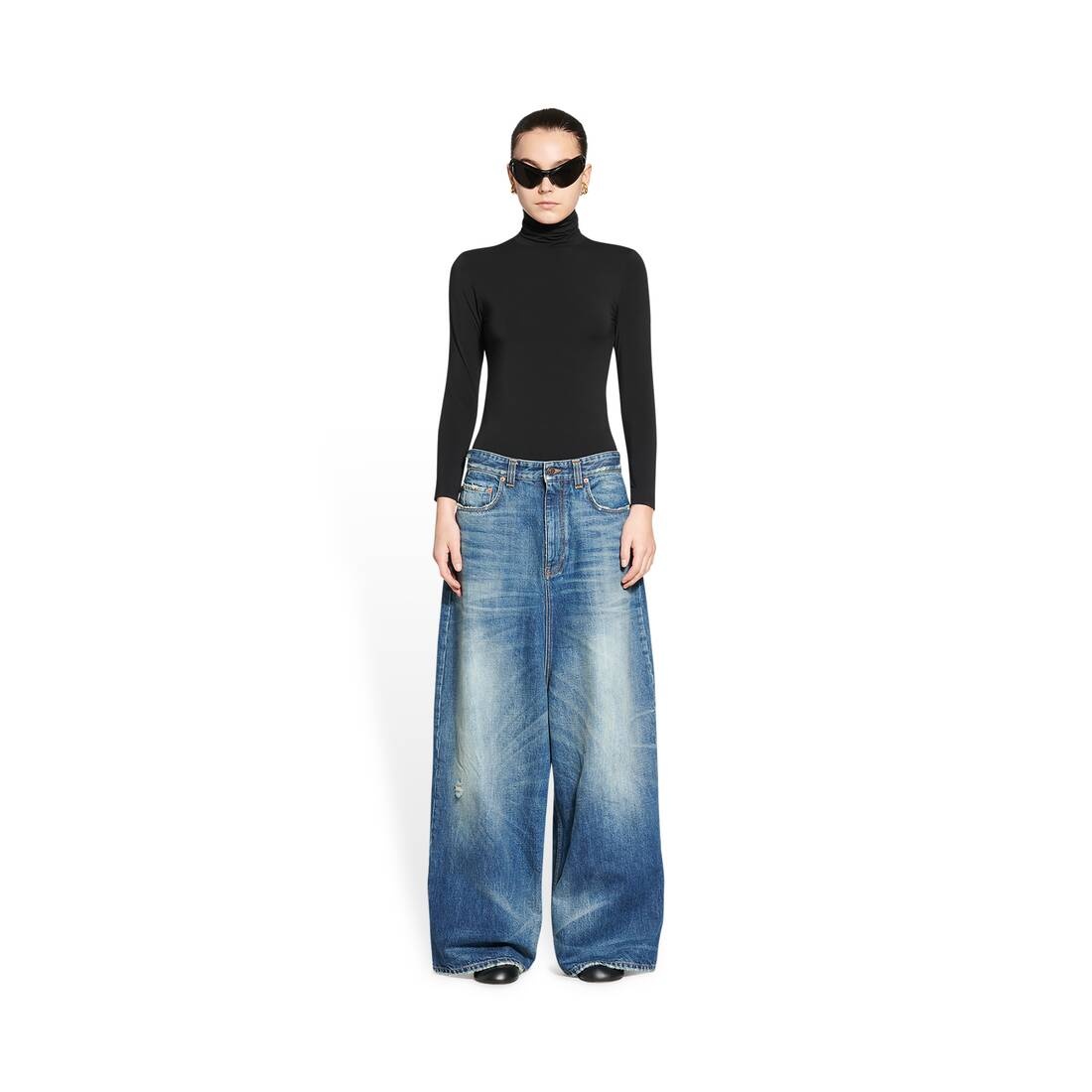 Low Crotch Jeans in Blue - 2