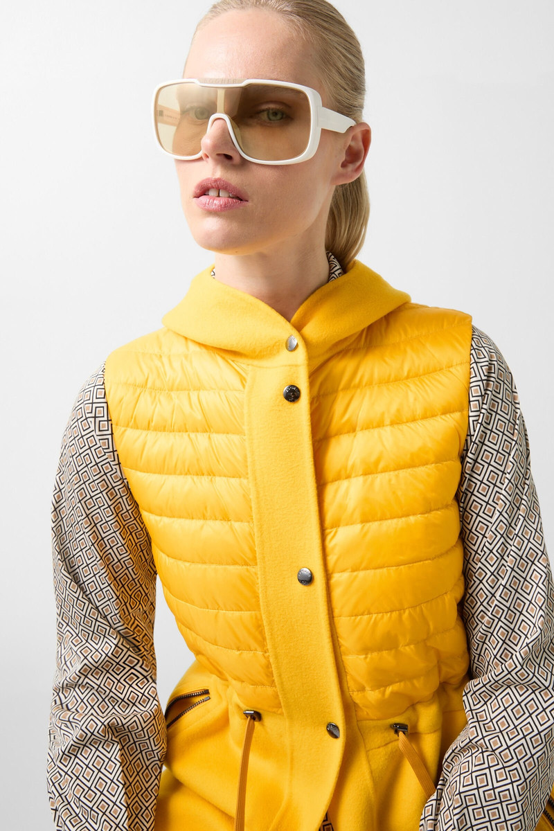 Joelle Hybrid vest in Mustard yellow 4