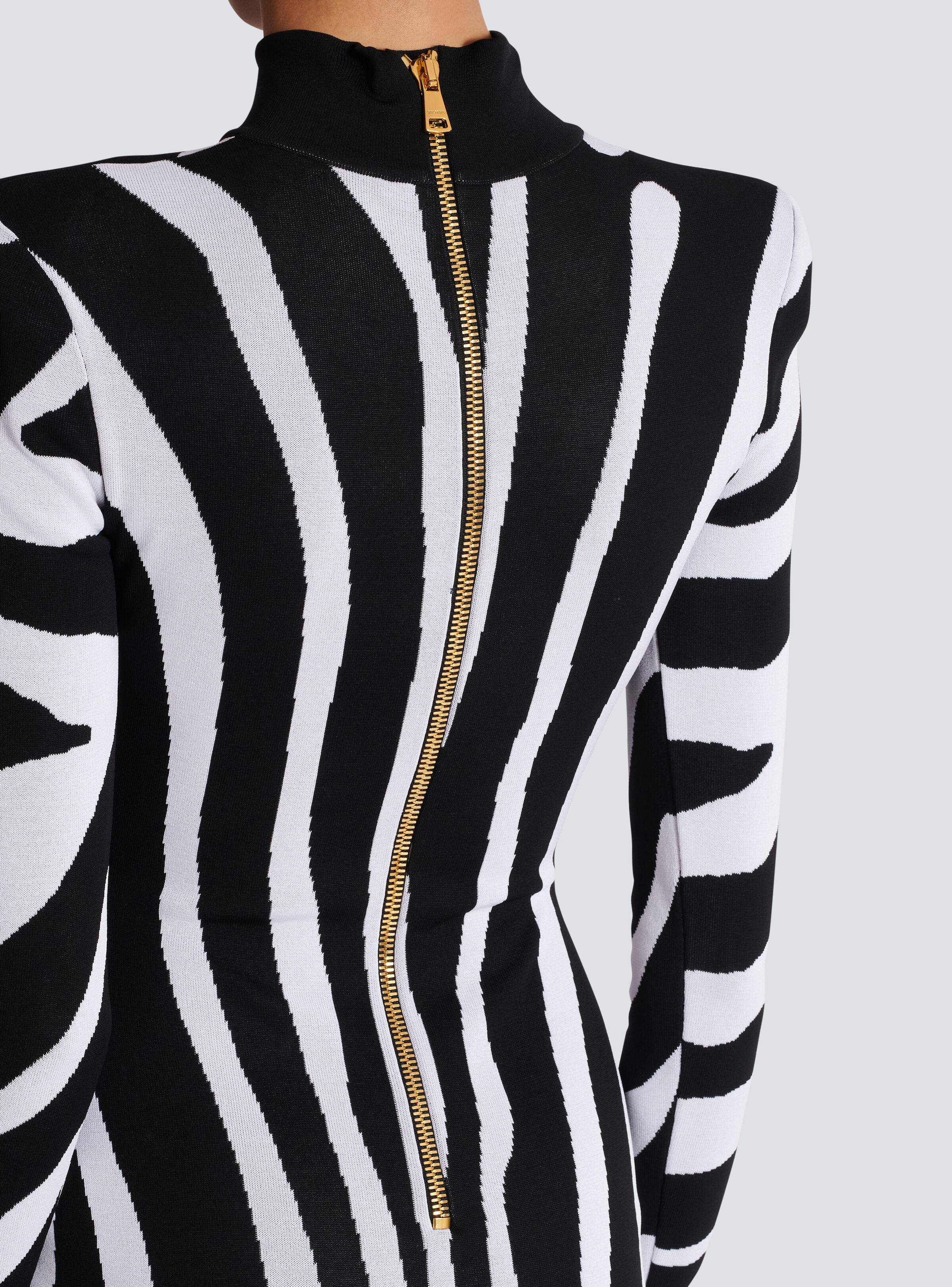 Short knit dress with zebra intarsia - 6