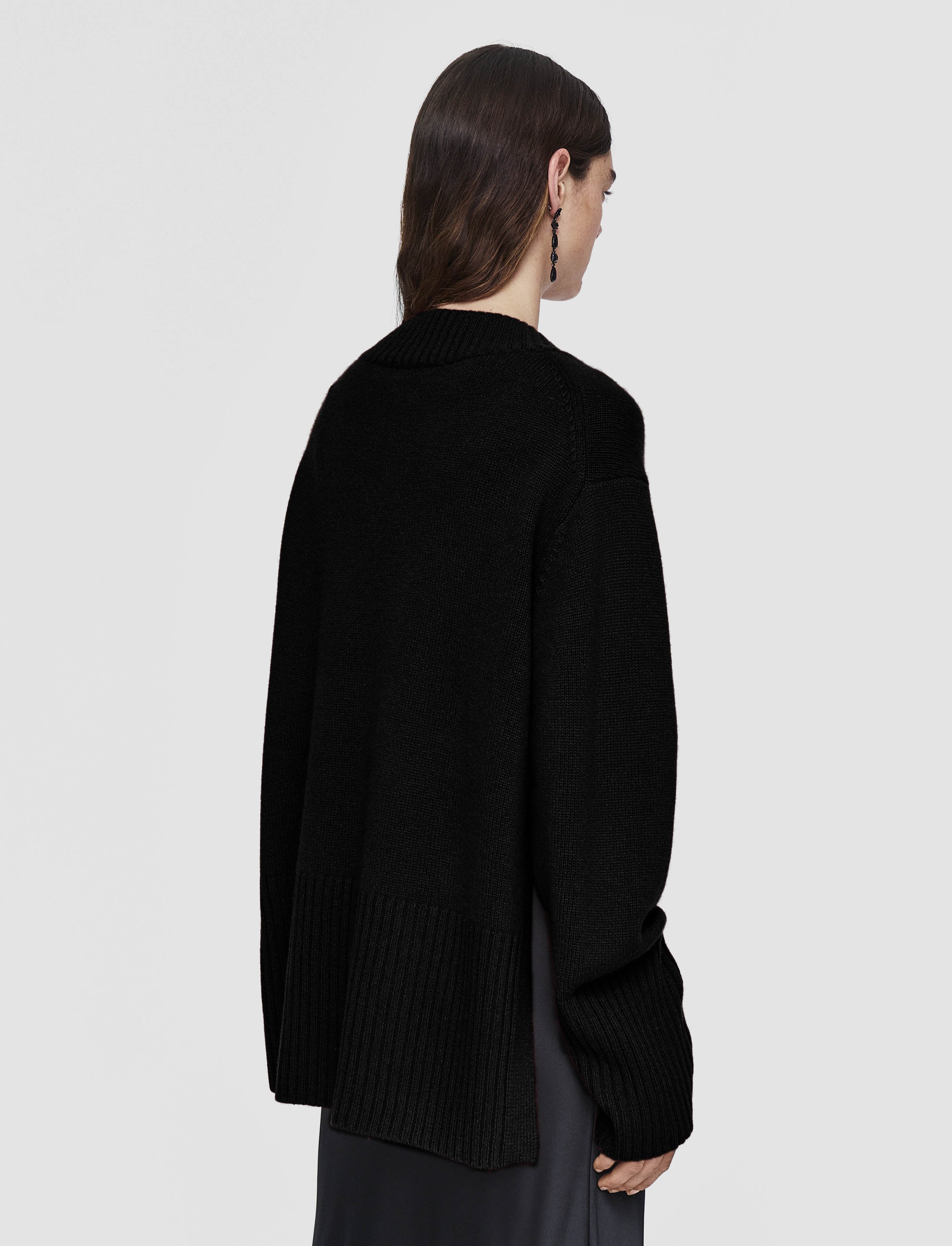 Luxe Cashmere V Neck Jumper - 4
