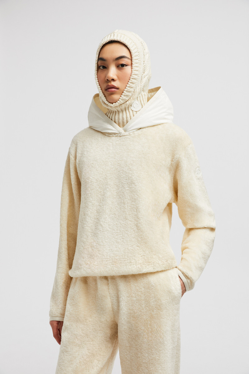 Moncler Teddy Hoodie outlook