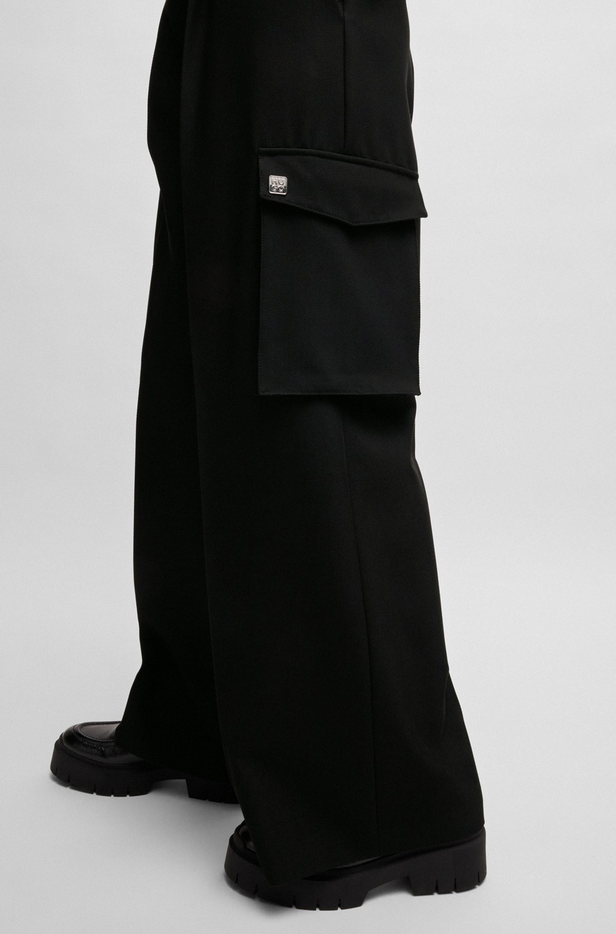 REGULAR-FIT CARGO TROUSERS IN STRETCH MATERIAL - 5