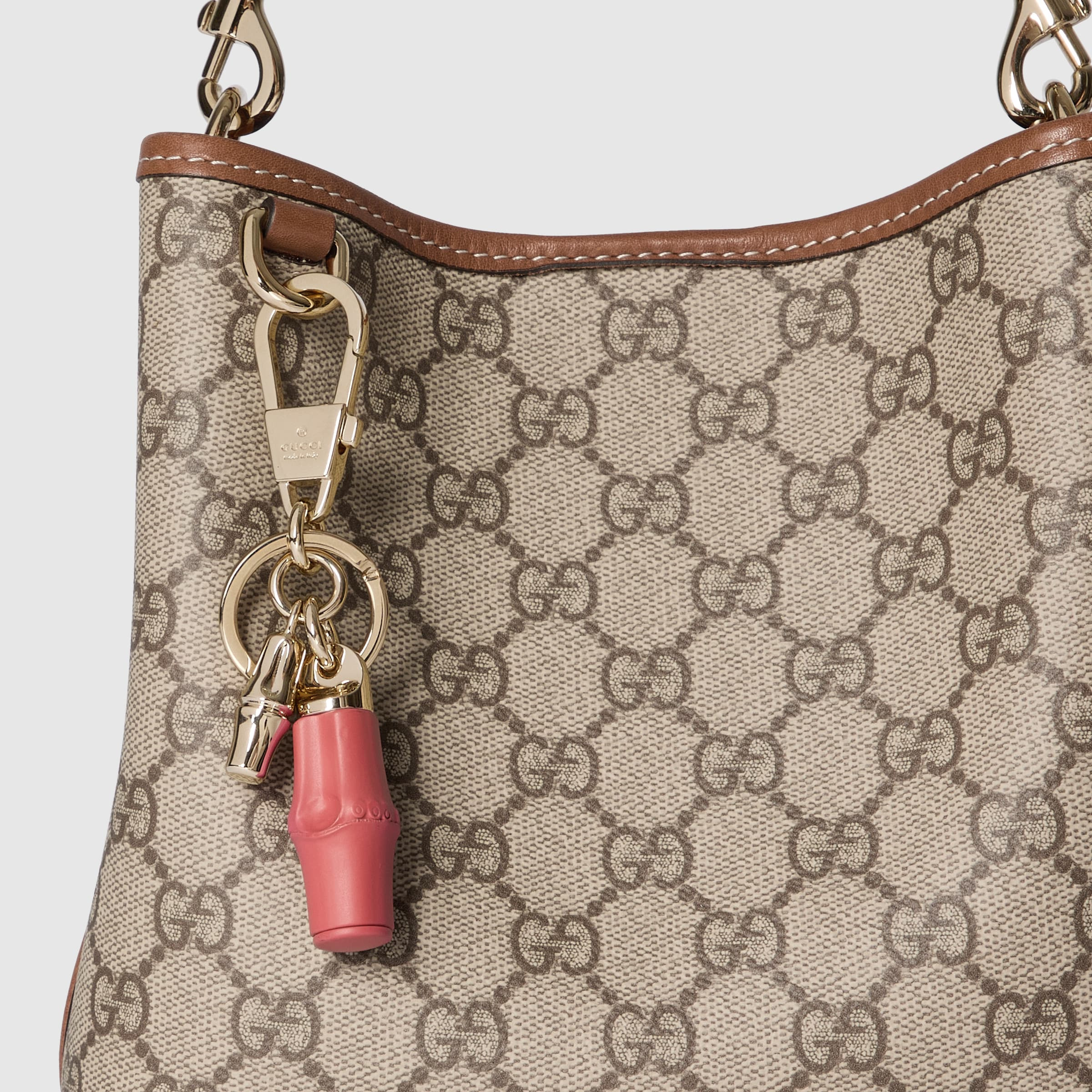 Keychain with bamboo details - 4