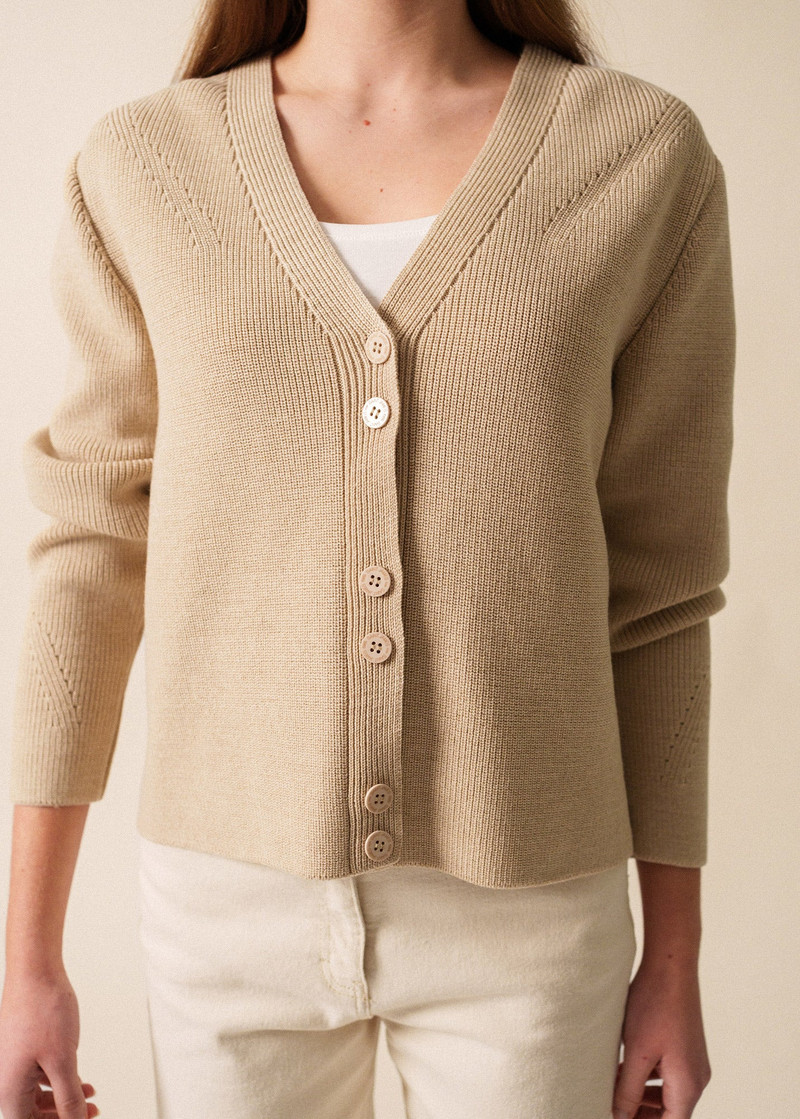 AOSTE V-Neck Cardigan 5