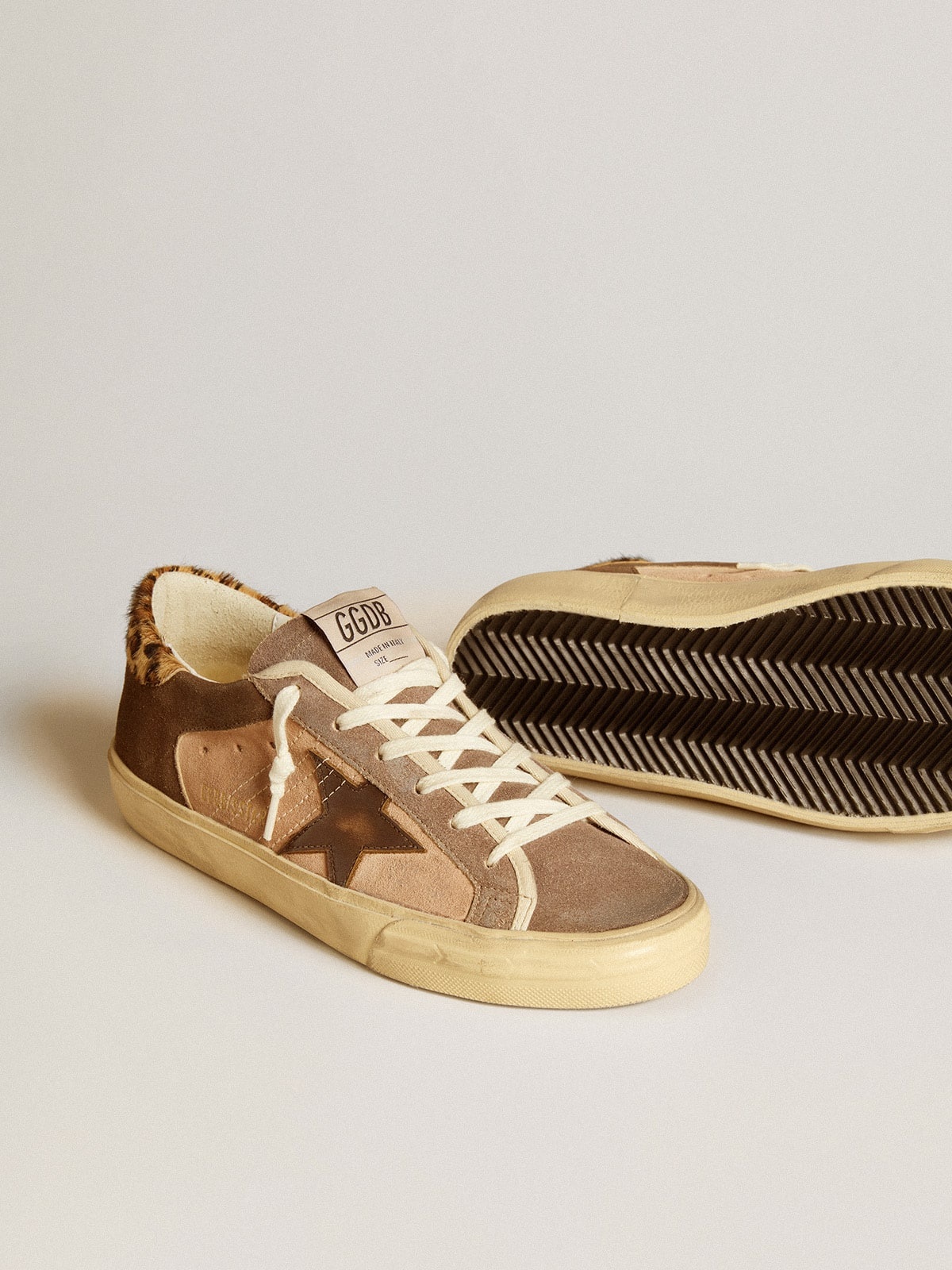 Super-Star in suede with leather star and pony skin heel tab - 3