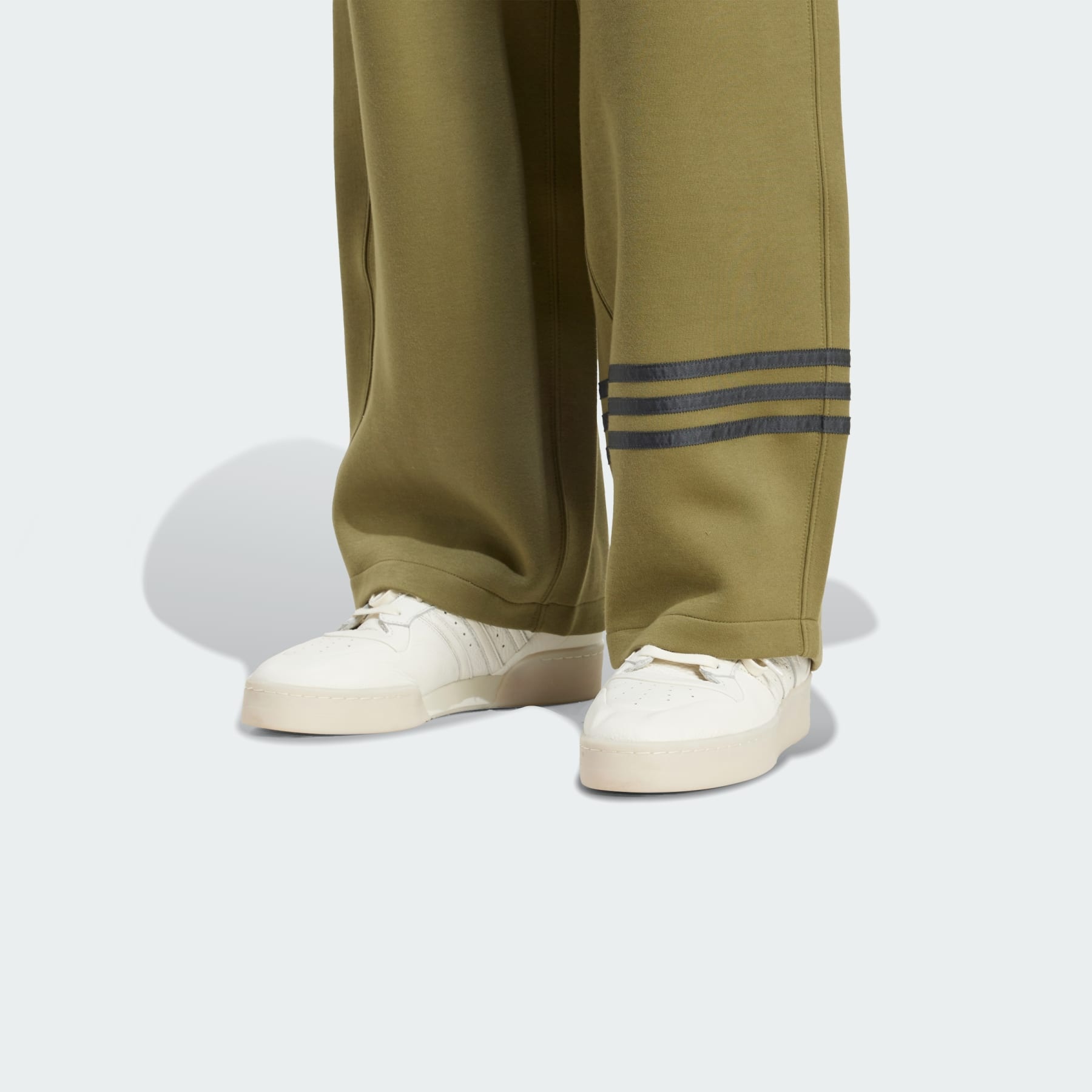 Neuclassics Sweatpants - 5