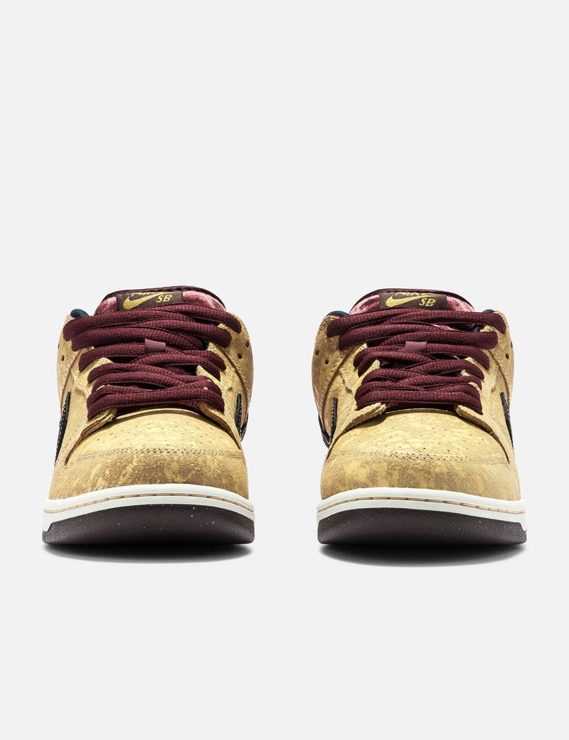 Nike SB 덩크 "시티 오브 시네마"스니커 outlook