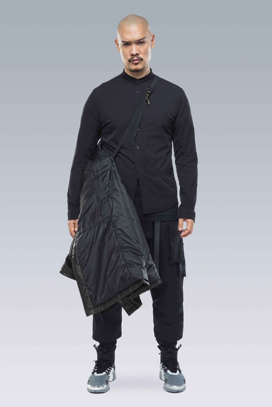 J46-FO 2L Gore-Tex Infinium™ Climashield® Coat Black - 43