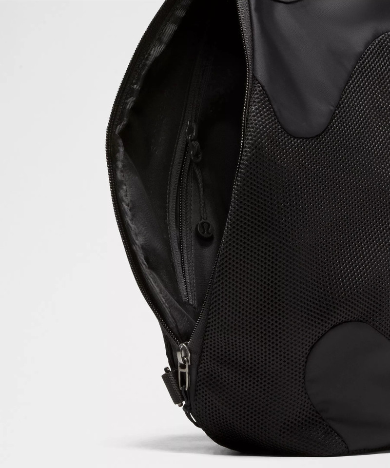 Oversized Sling Bag 7.5L *SLNSH Collection 7