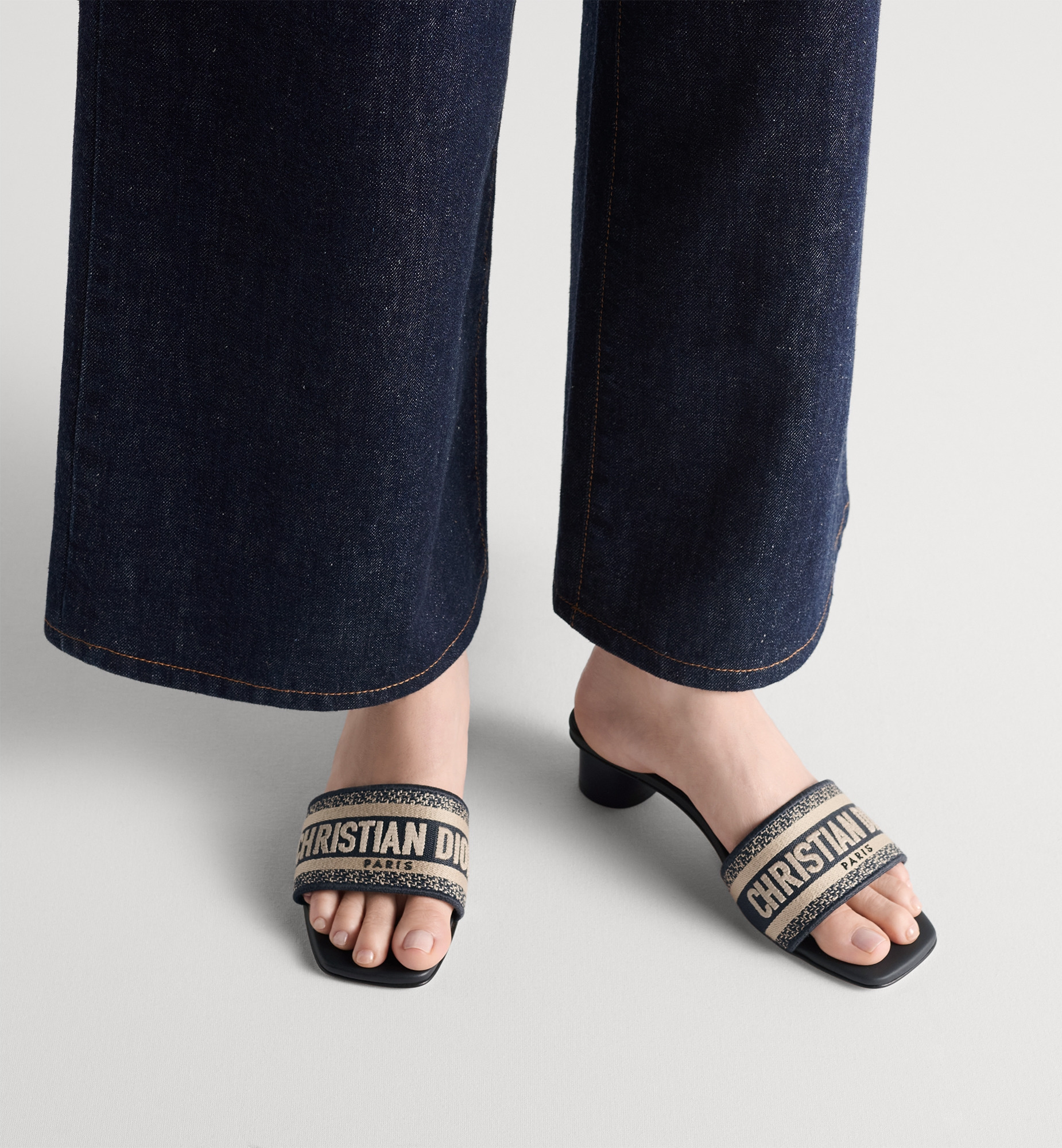 Dway Heeled Slide - 2