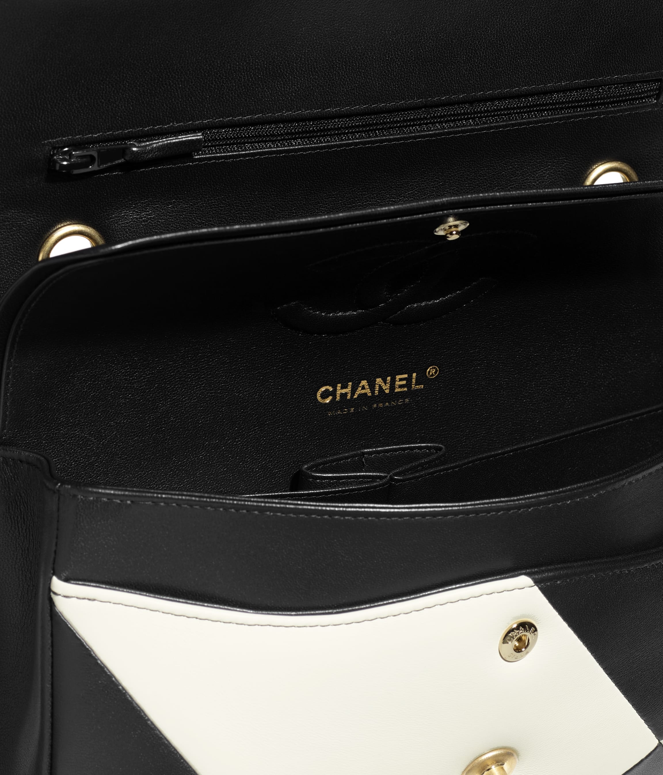 Classic Handbag - 2