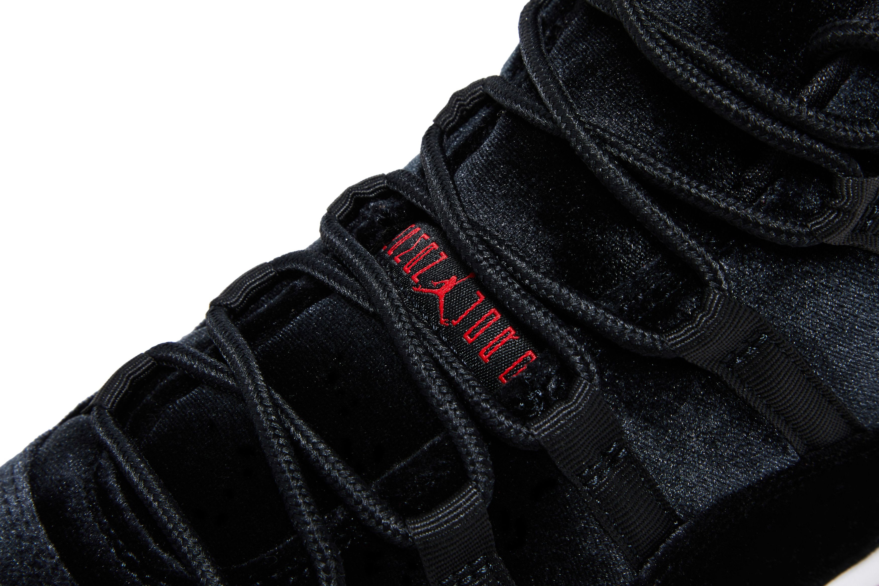 Wmns Air Jordan 11 Retro 'Bred Velvet' - 9