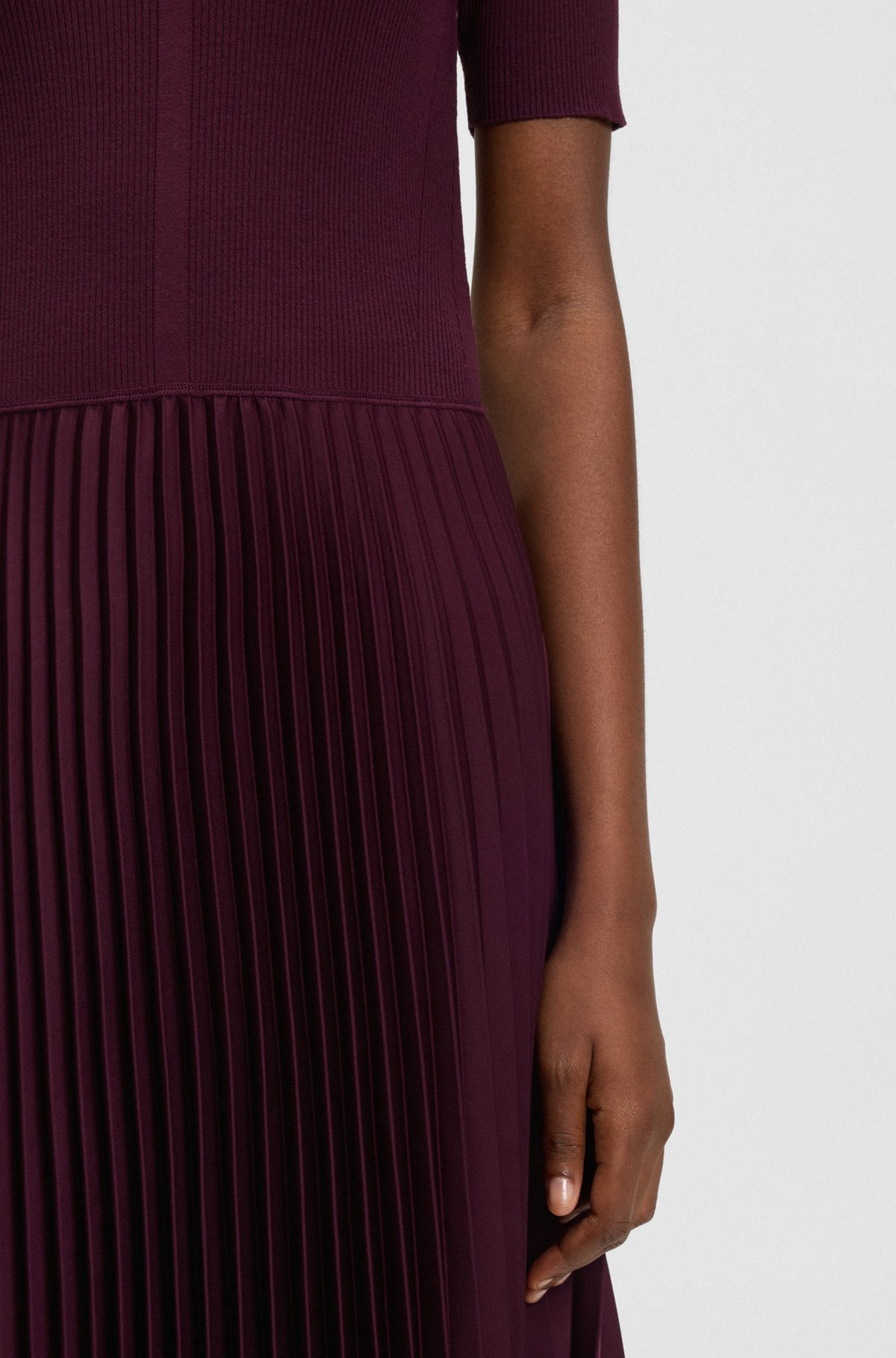 MIXED-MATERIAL DRESS WITH PLISSÉ SKIRT - 6