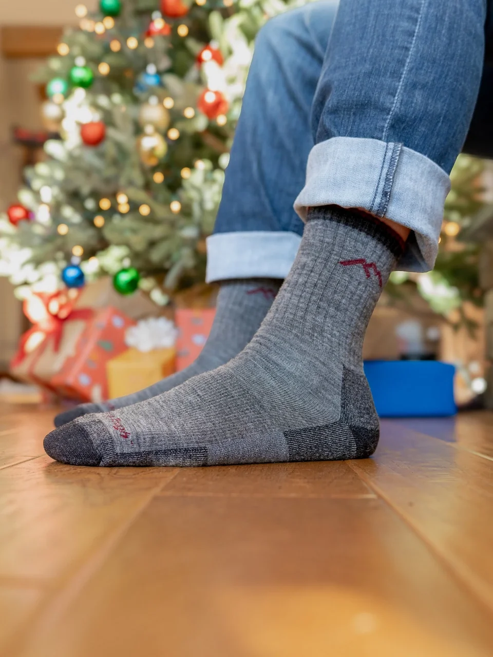 Darn Tough Men's Hiker Micro Crew Midweight Hiking Socks - 1