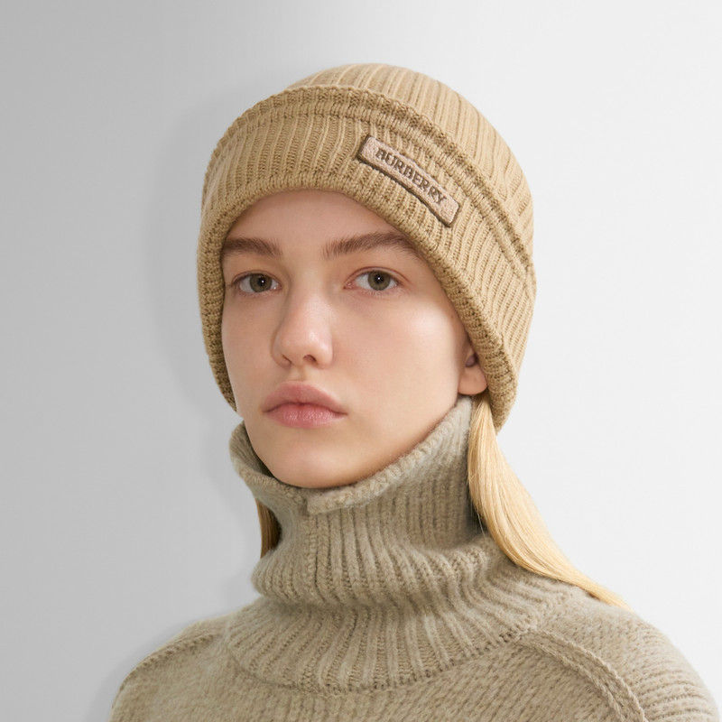 Burberry Logo Wool Beanie outlook