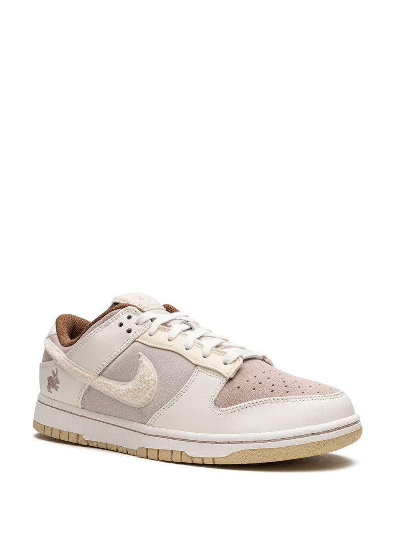 Nike Dunk Low Retro PRM sneakers outlook