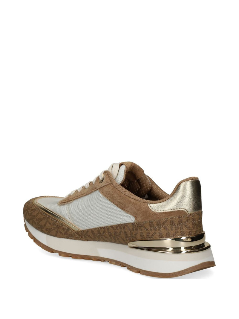 Nova sneakers 3