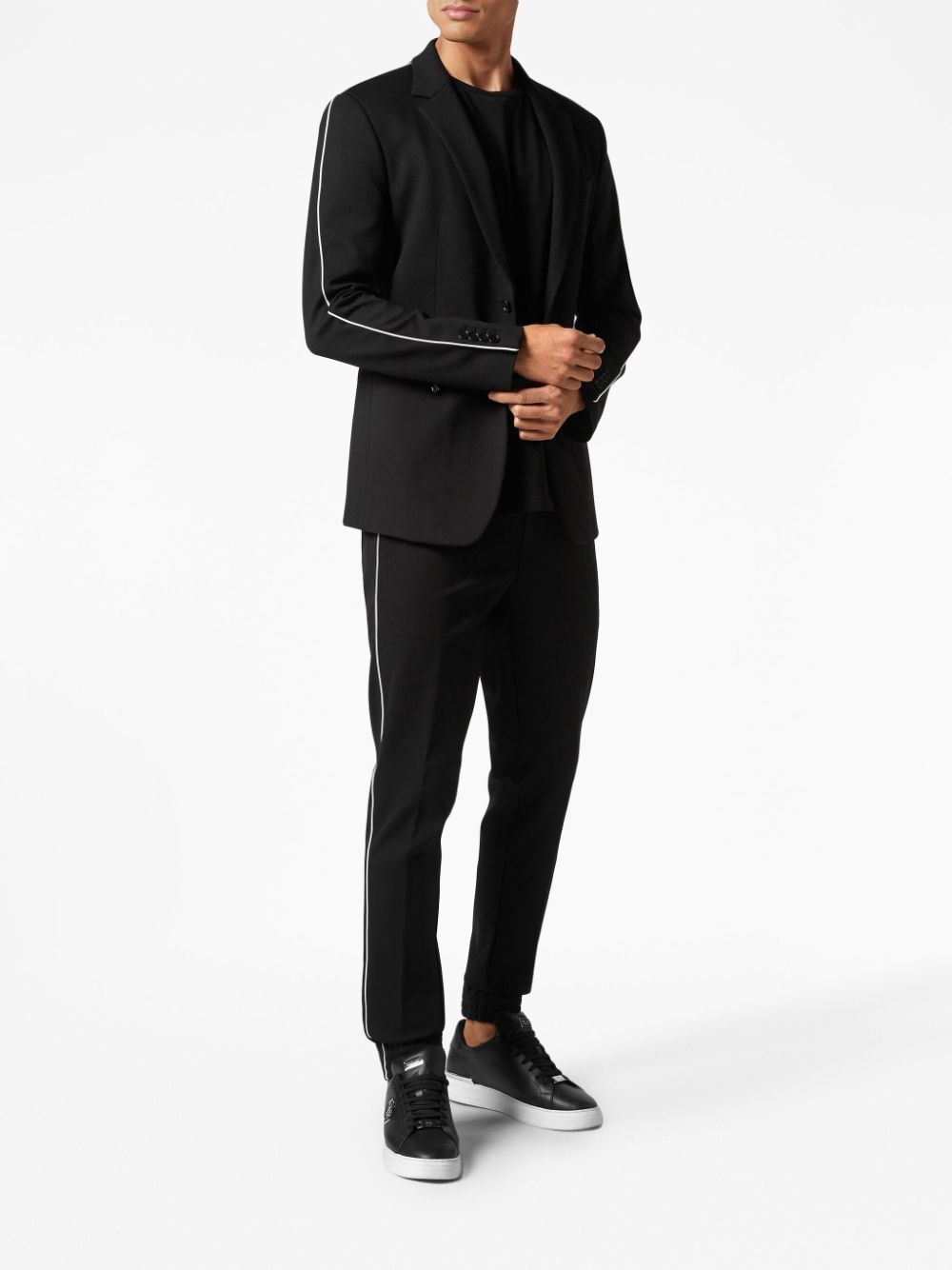 sport style suit - 2