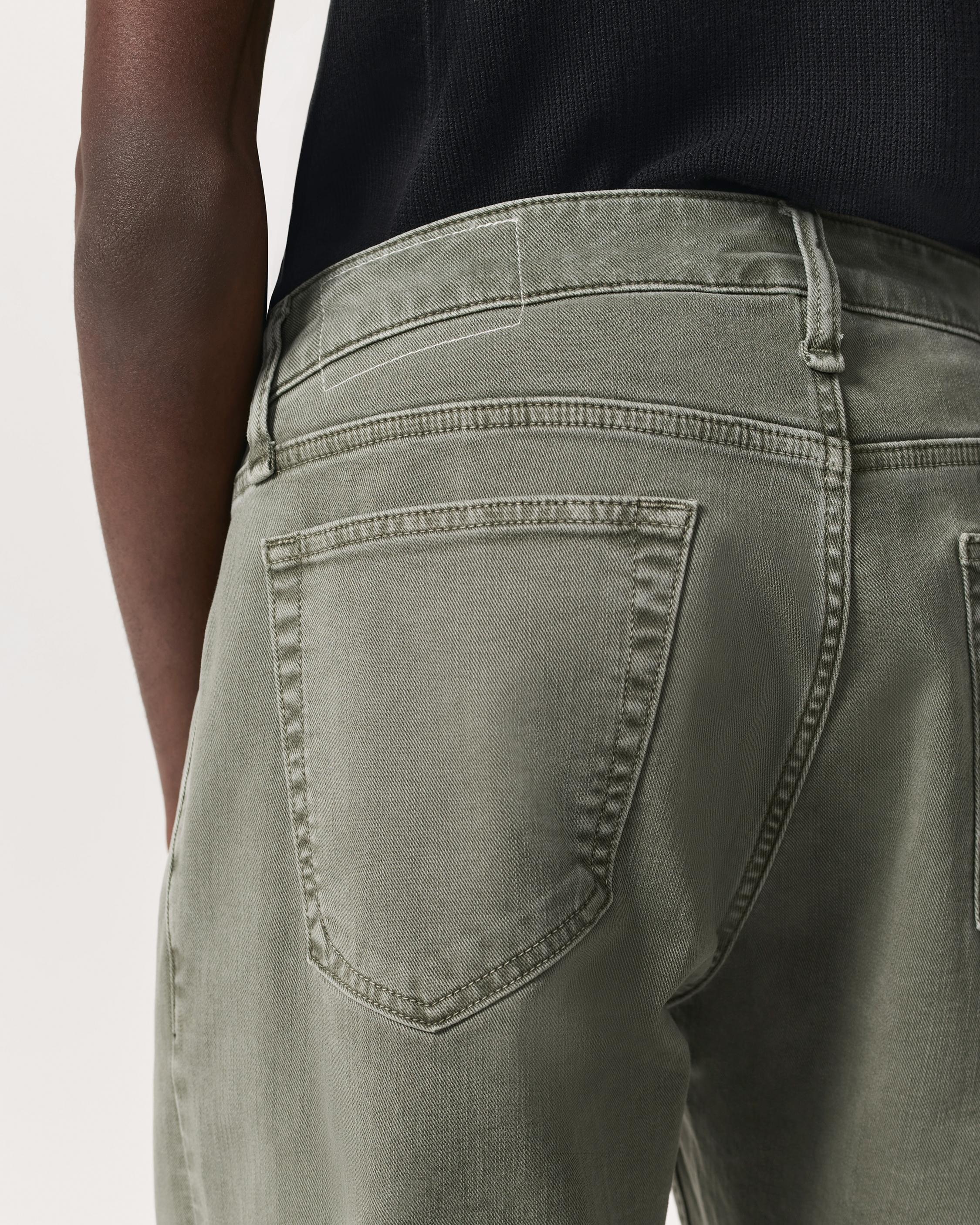 Fit 3 Athletic Fit Jeans
Aero Stretch Denim - 4