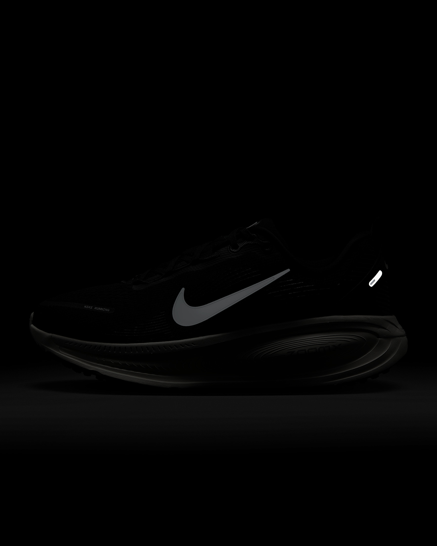 Nike Vomero 18 Women's Road Running Shoes - 10